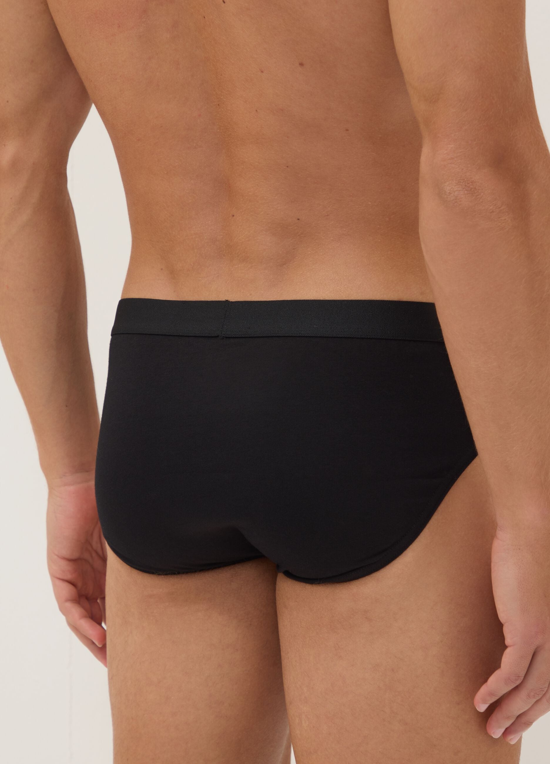 3-pack of black organic cotton briefs