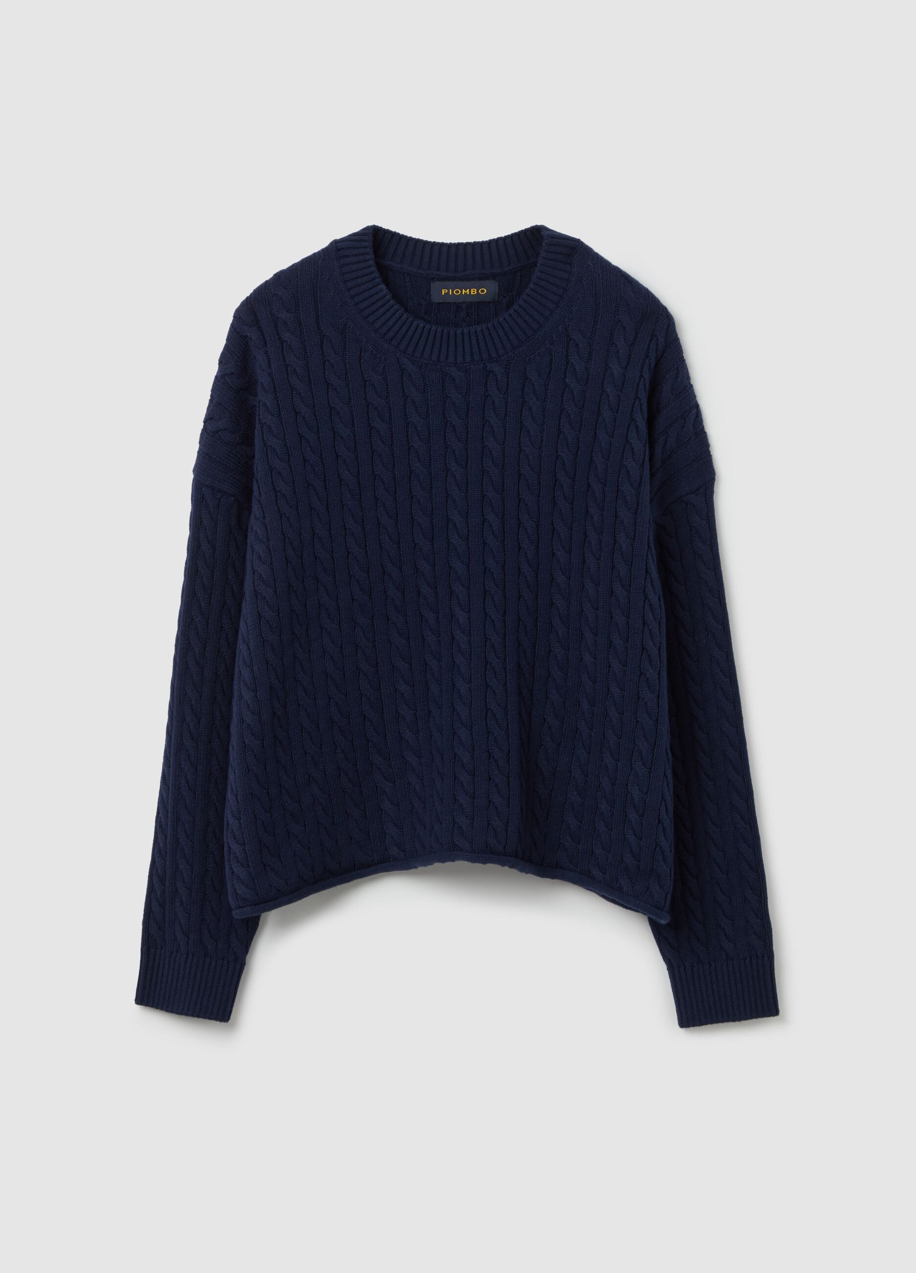 Ribbed pullover with cable-knit design