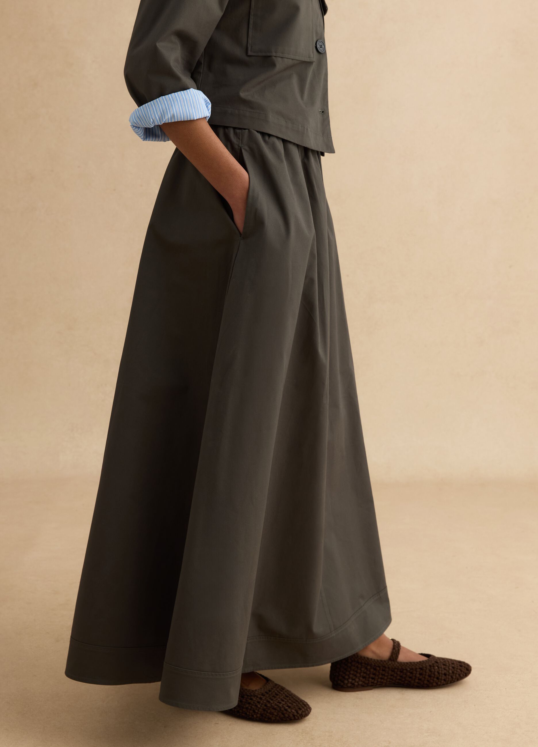 Grey long pure cotton skirt with elastic waistband
