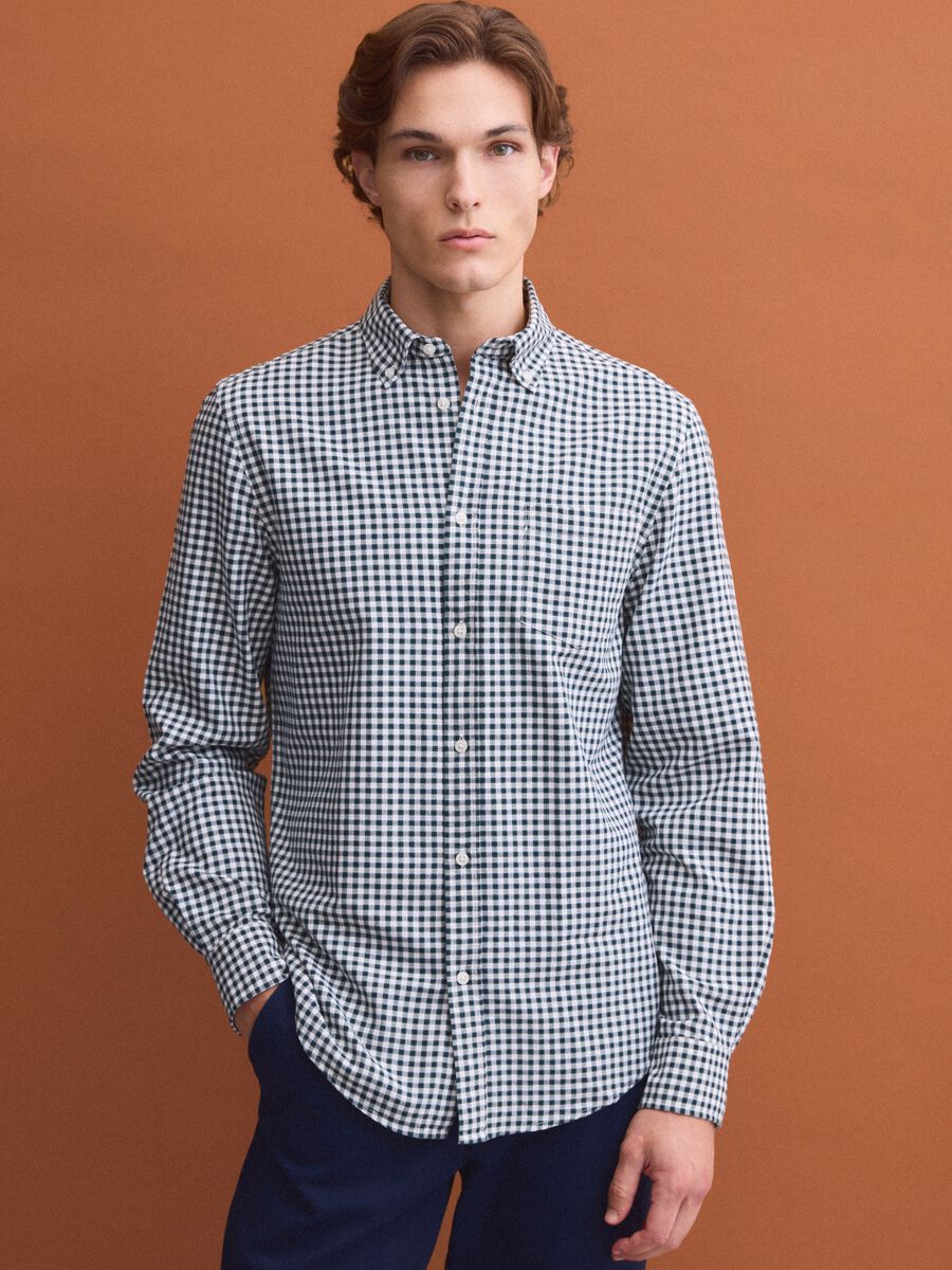 Camicia oxford verde a quadri in puro cotone con collo button-down regular fit_1