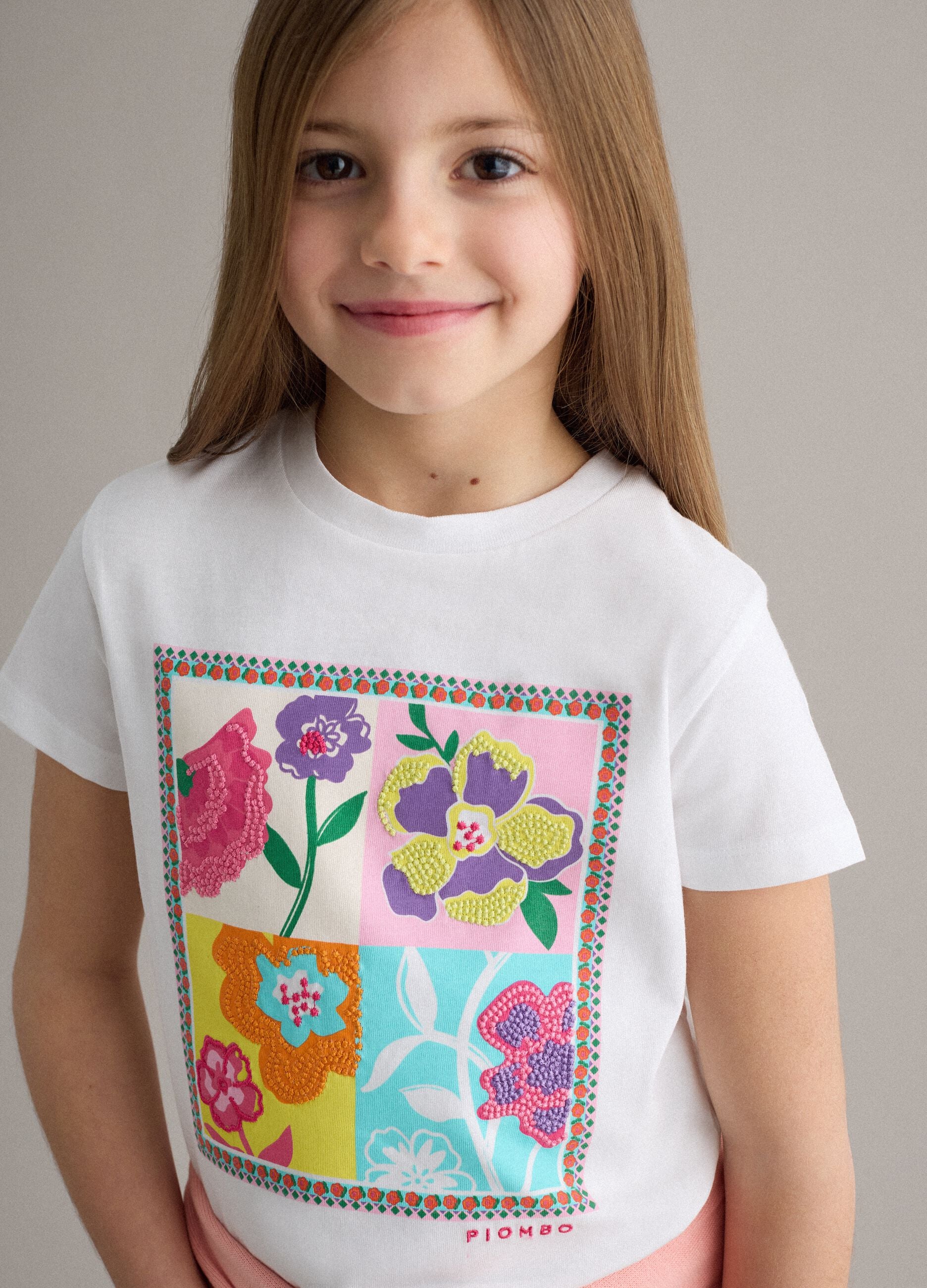 Regular fit white pure cotton t-shirt with print for girls