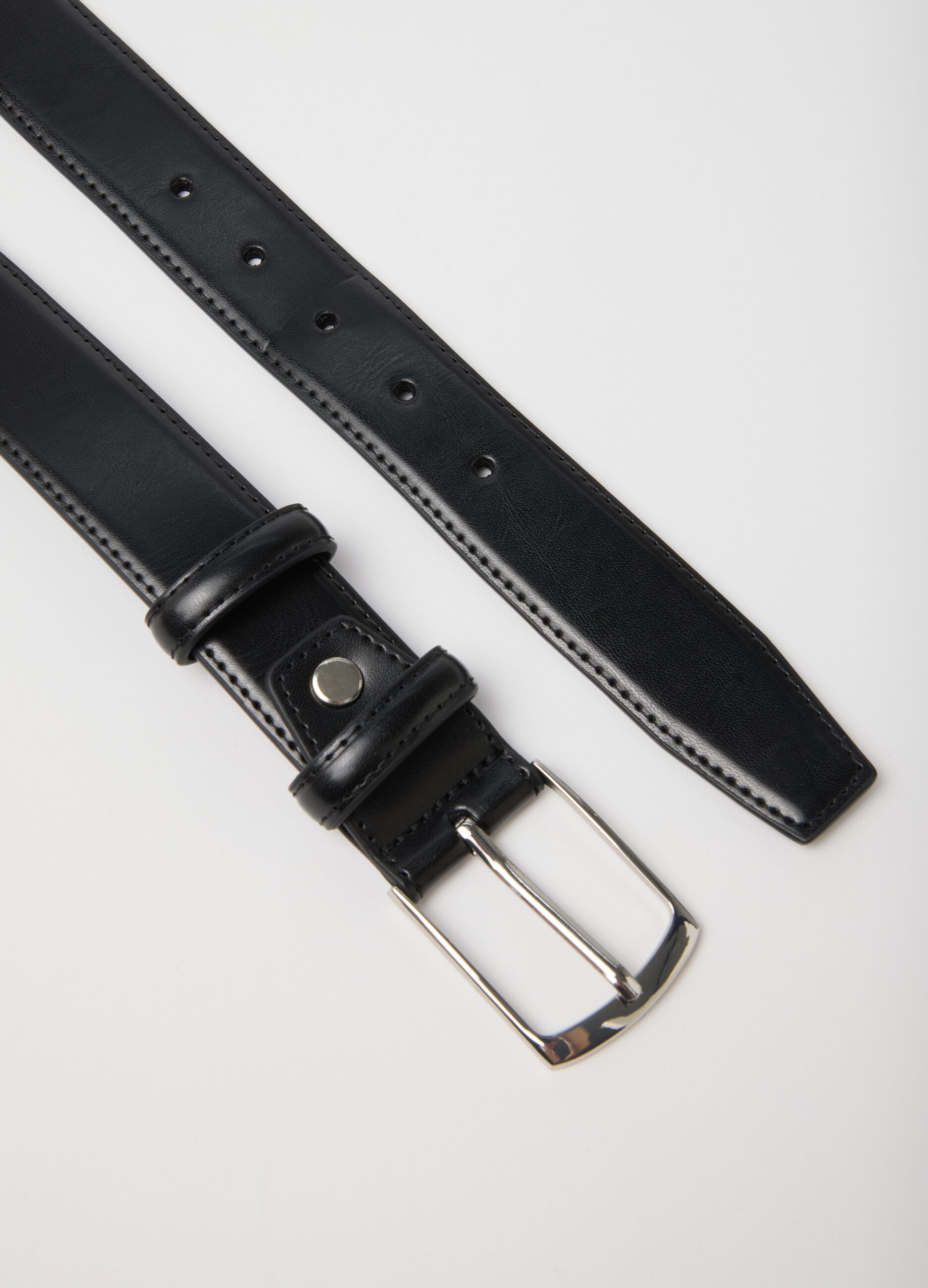 Black faux leather belt