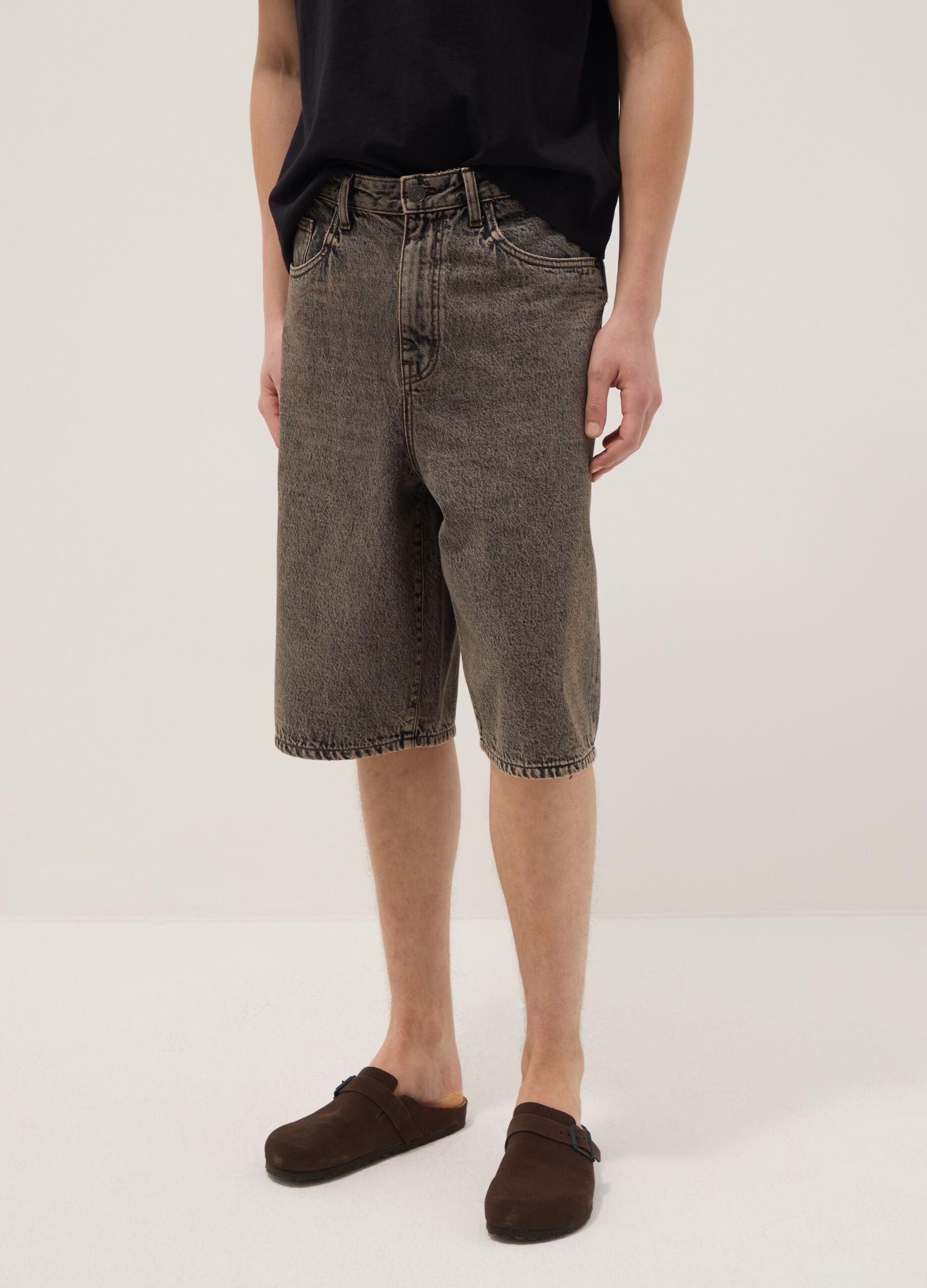 Brown slim-fit denim cotton shorts