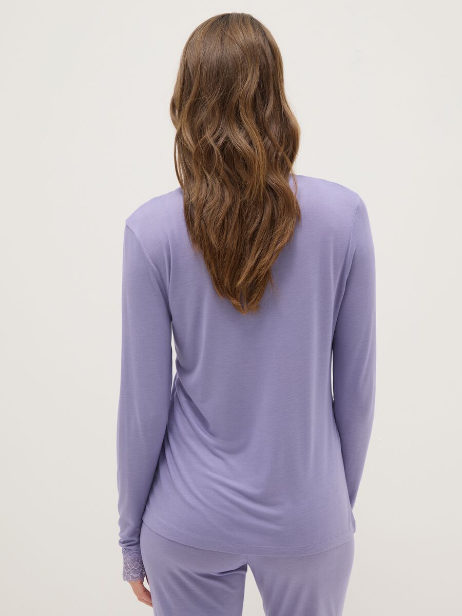 Maglia da notte viola con scollo a V in pizzo regular fit_2