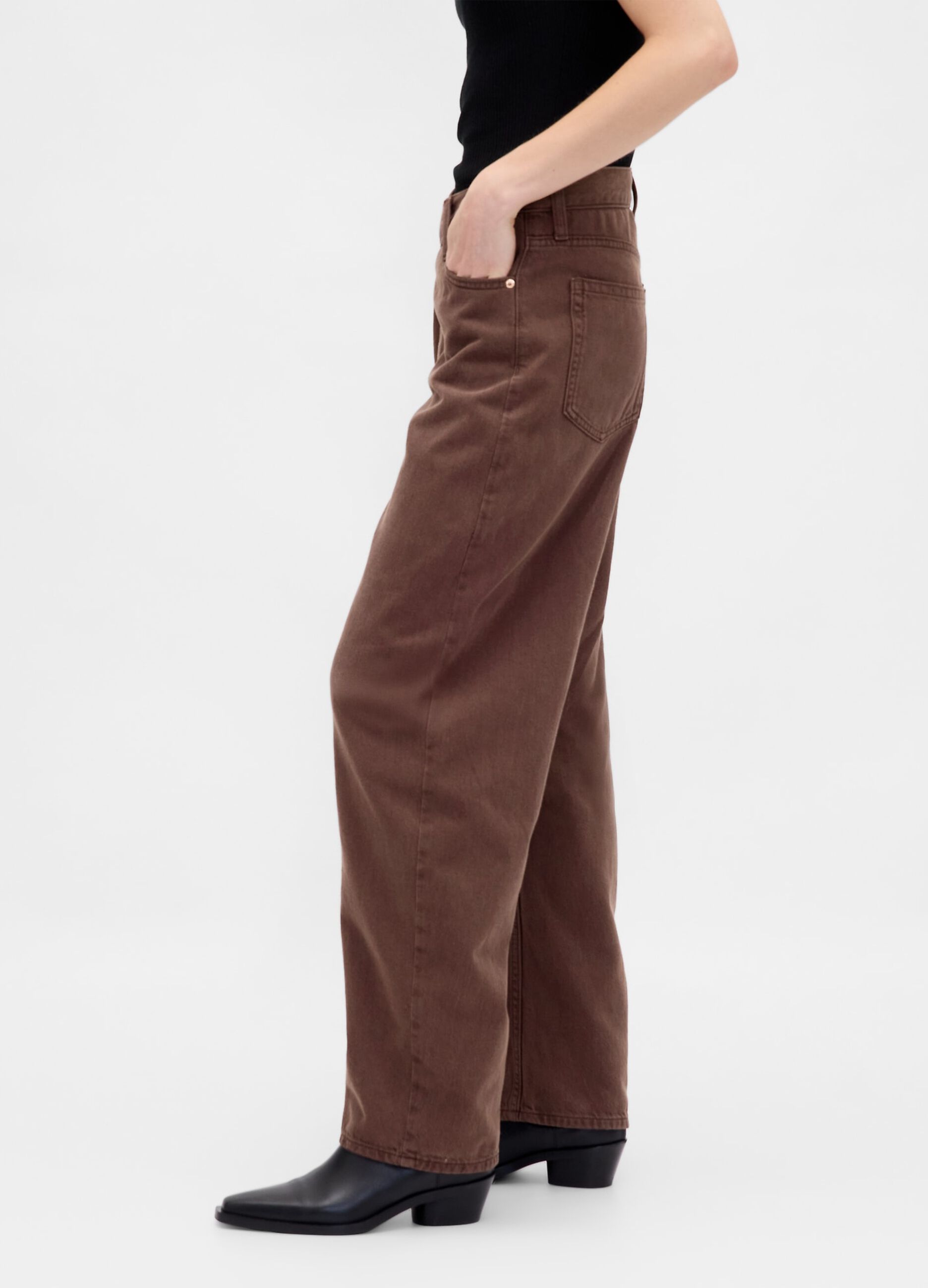 Brown jeans made of cotton and lyocell