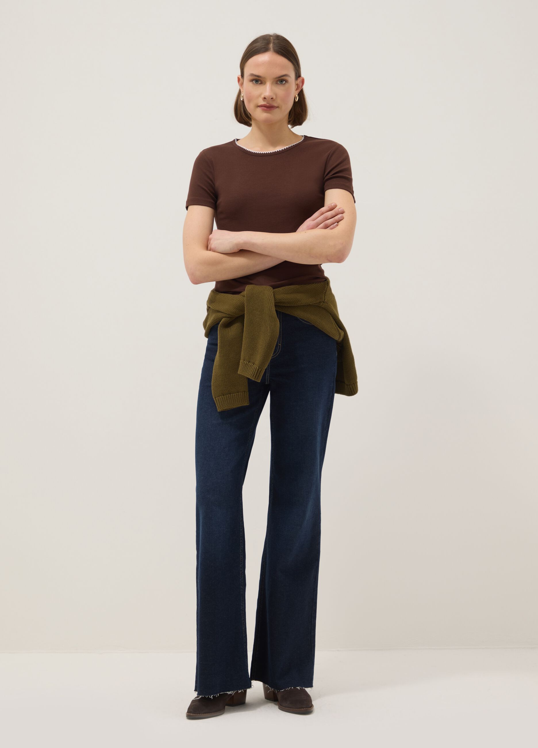 Brown pure cotton regular fit t-shirt with contrast stitching