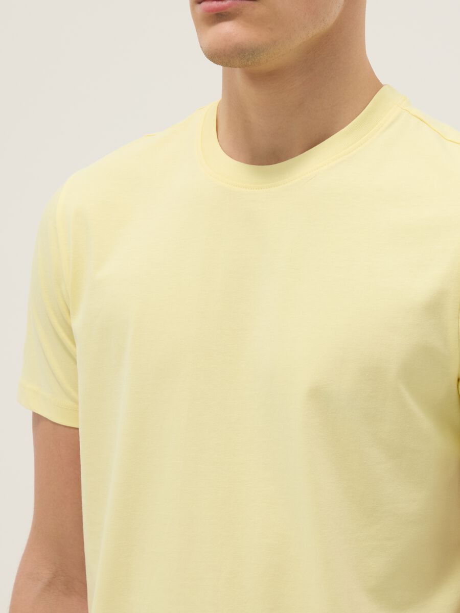 Yellow regular fit short sleeve pure cotton T-shirt_3