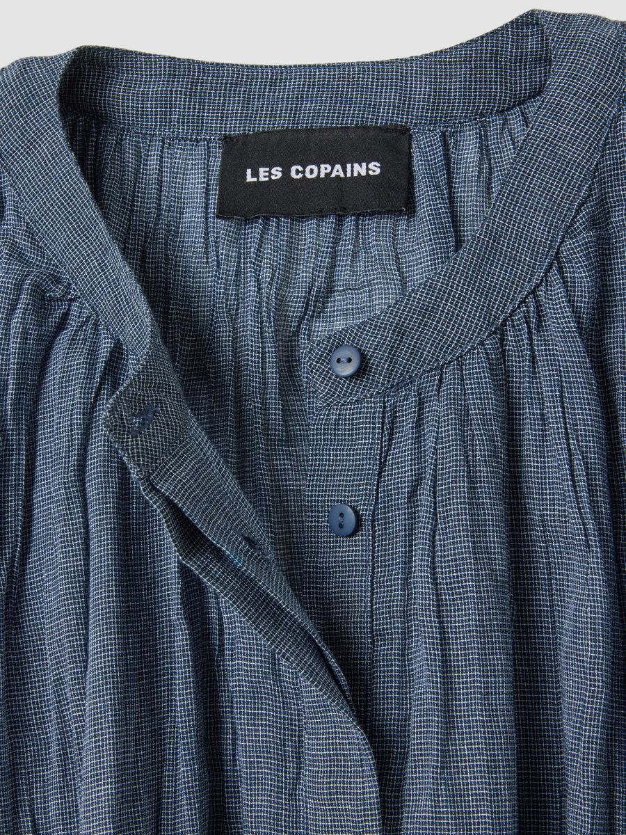 Blue sleeveless pure cotton blouse regular fit_5