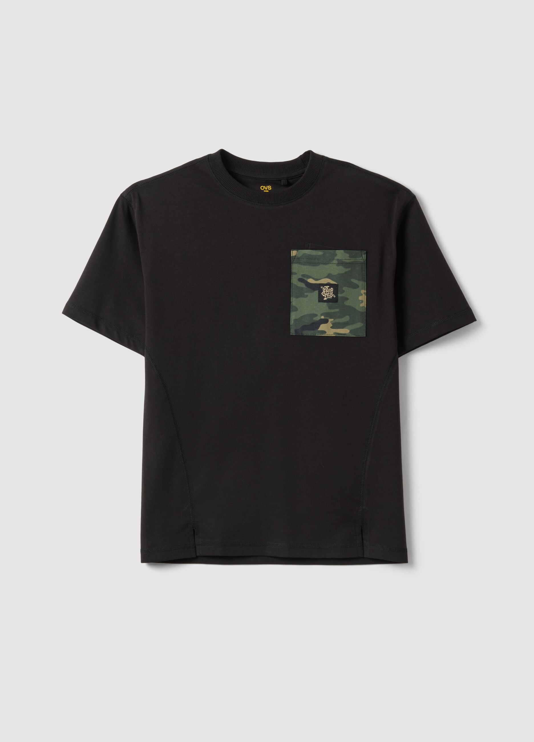 Boys&rsquo; black 100% cotton oversized T-shirt with chest pocket