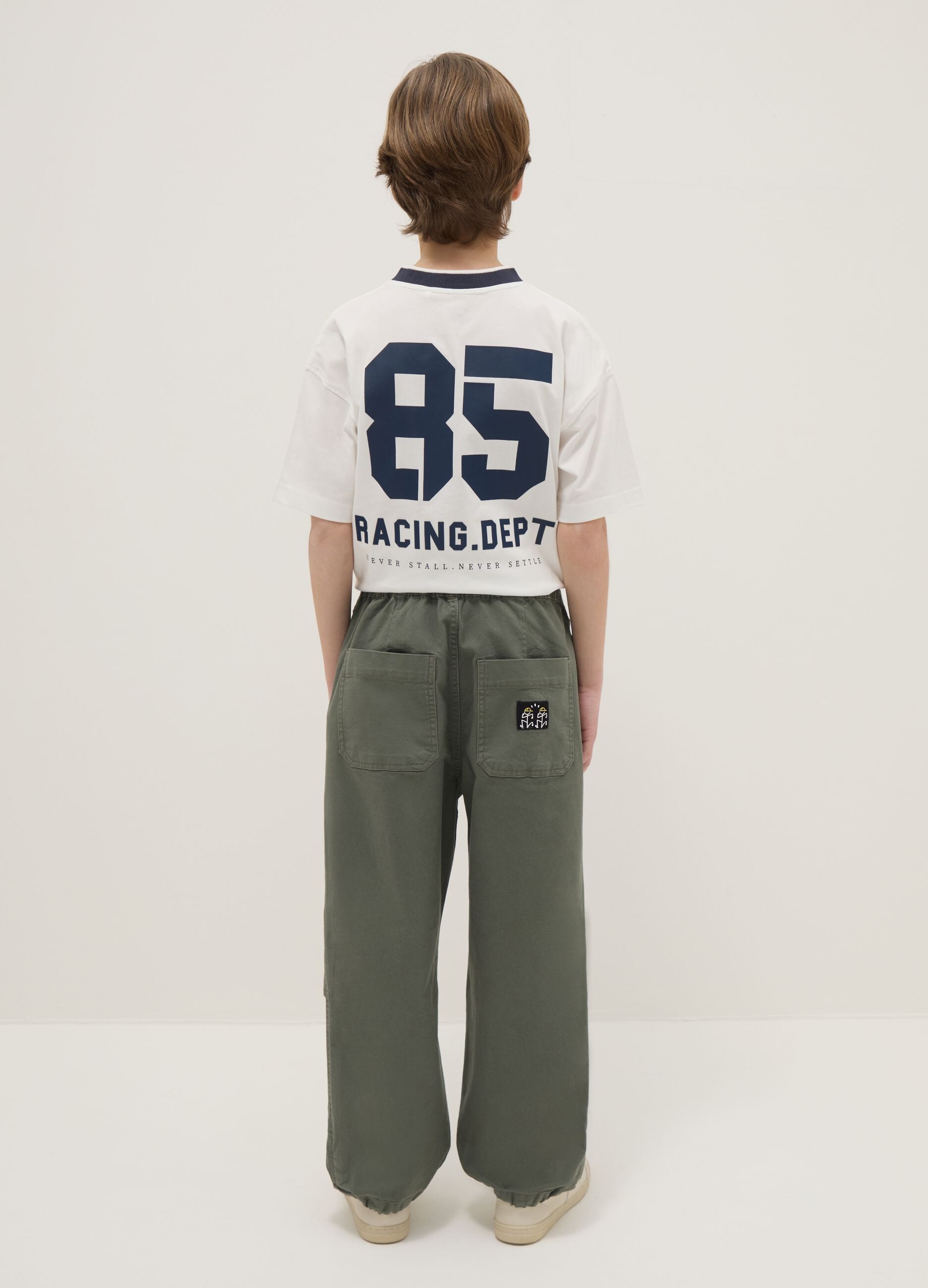 Boys' Regular Fit Stretch Cotton Cargo Trousers in Green