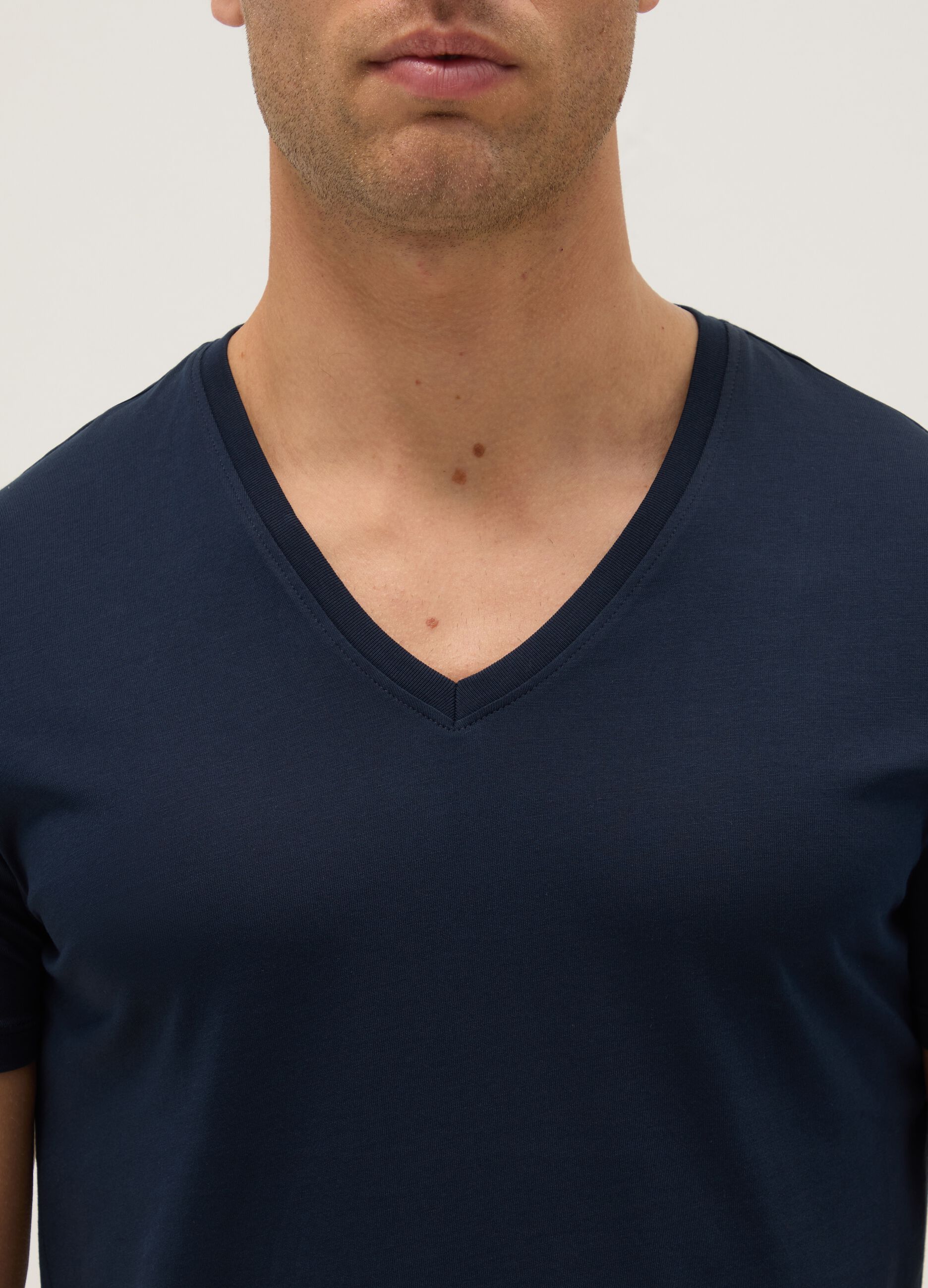 Blue pure cotton t-shirt regular fit with V-neck