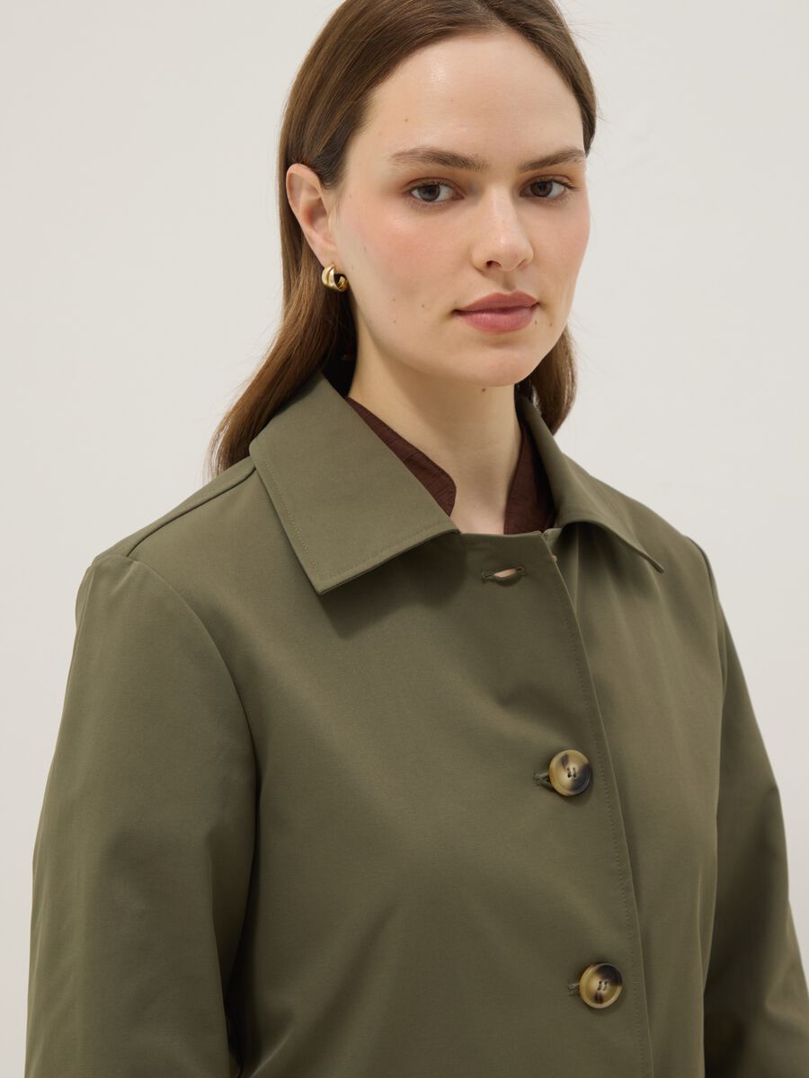 Green jacket with collar and buttons_0