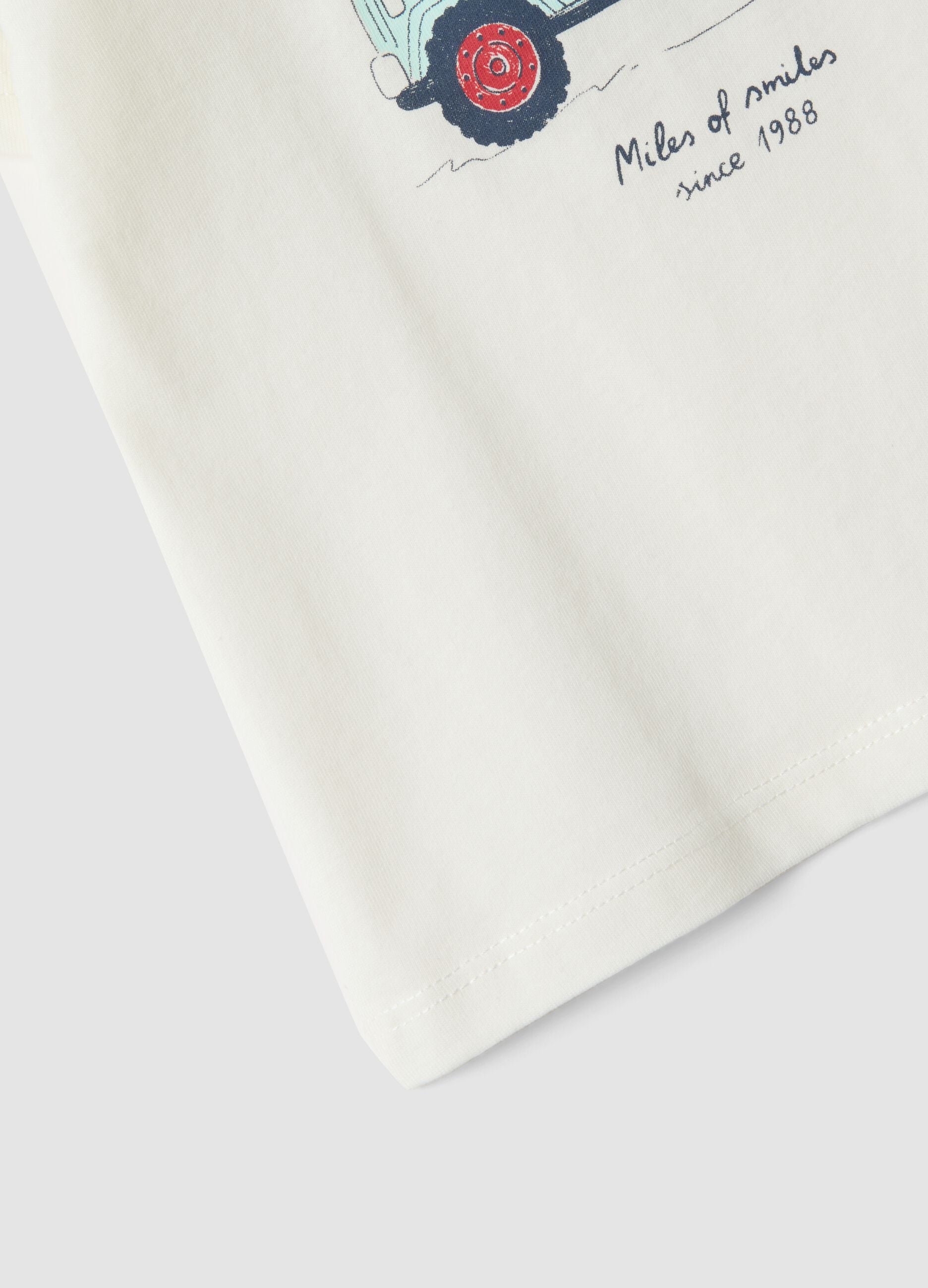 White pure organic cotton T-shirt with print, regular fit for baby boy