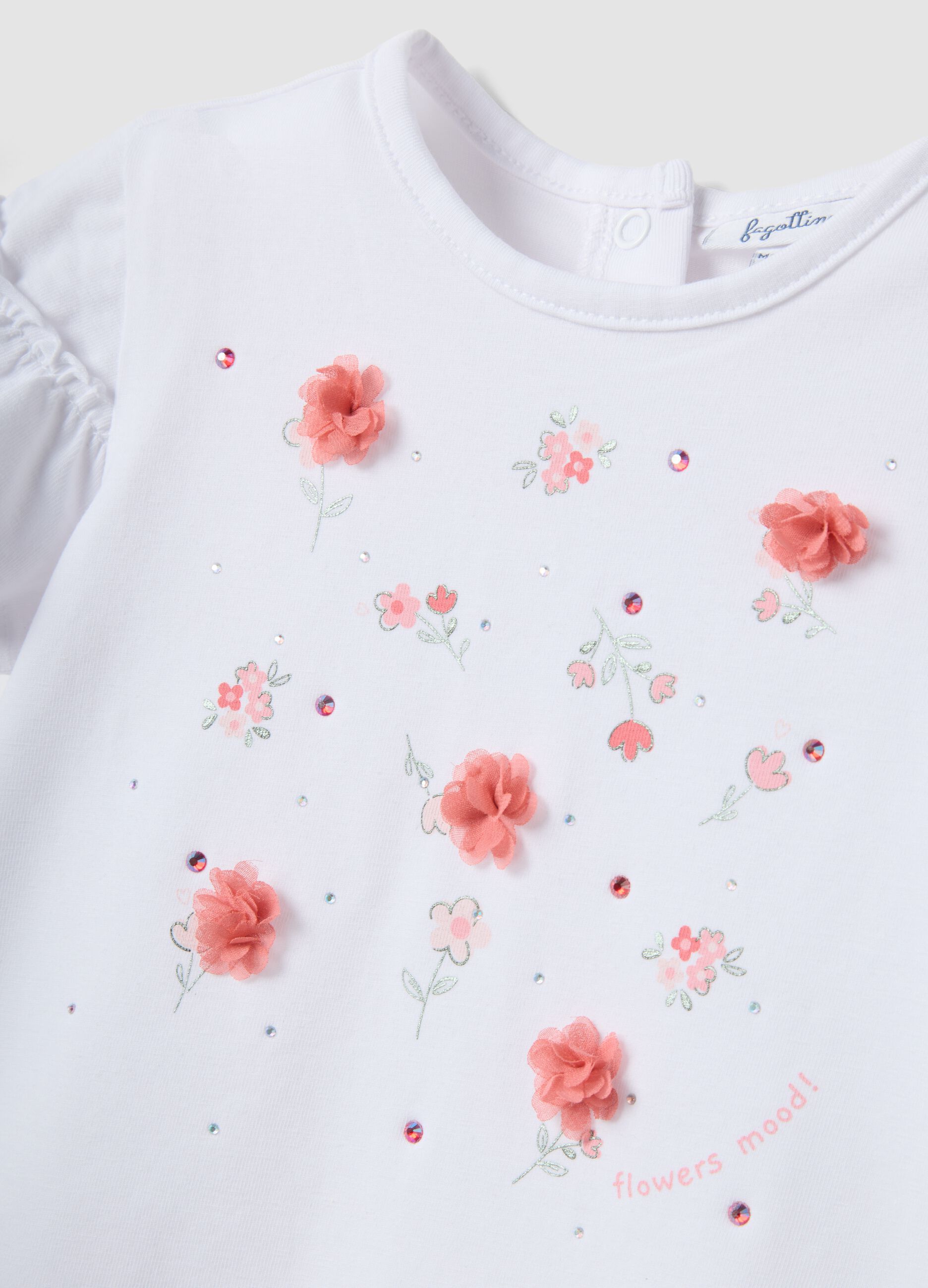 Girls' regular fit white stretch cotton t-shirt with flowers
