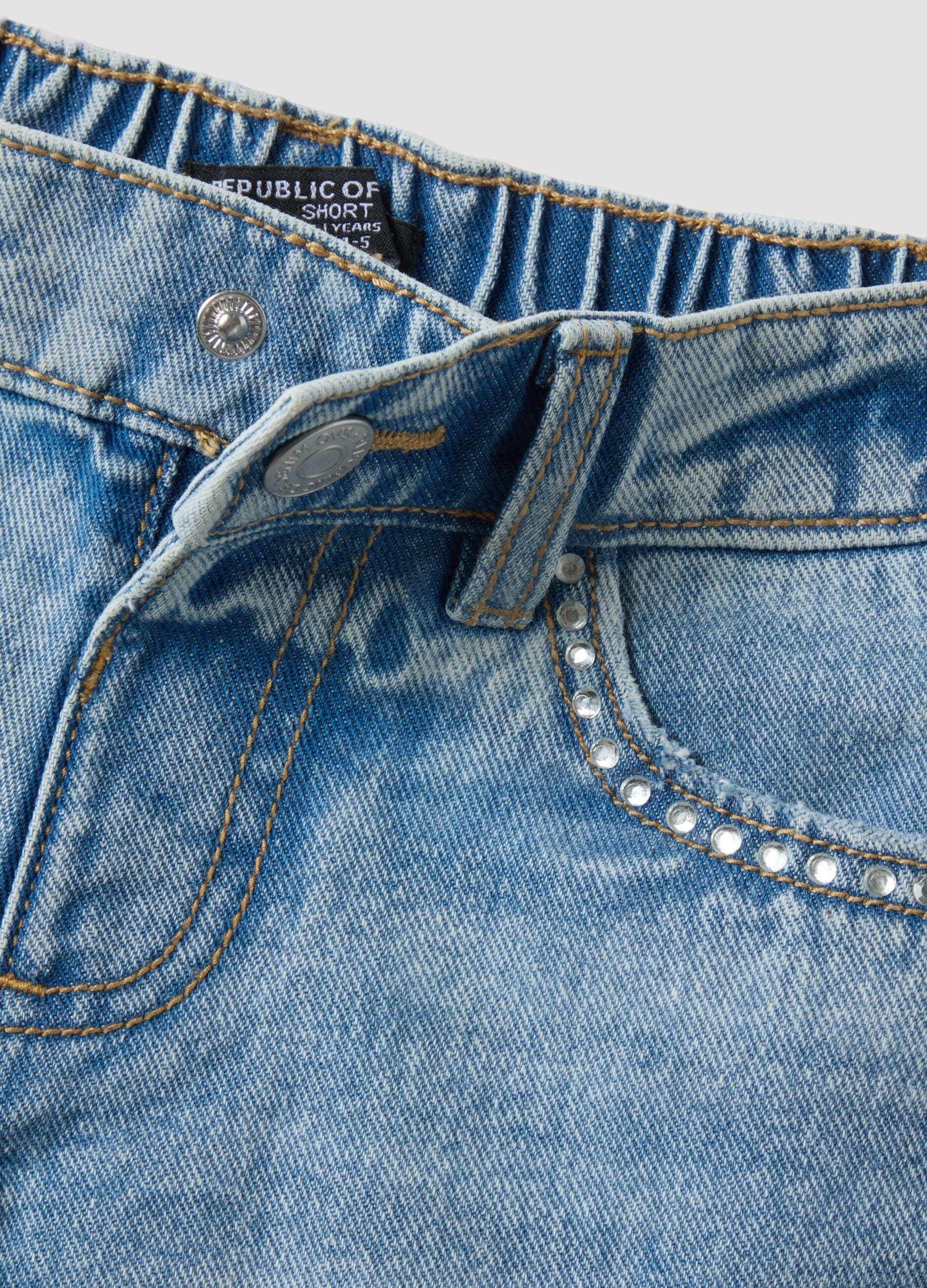 Girls&rsquo; blue pure cotton denim shorts, regular fit with rhinestones