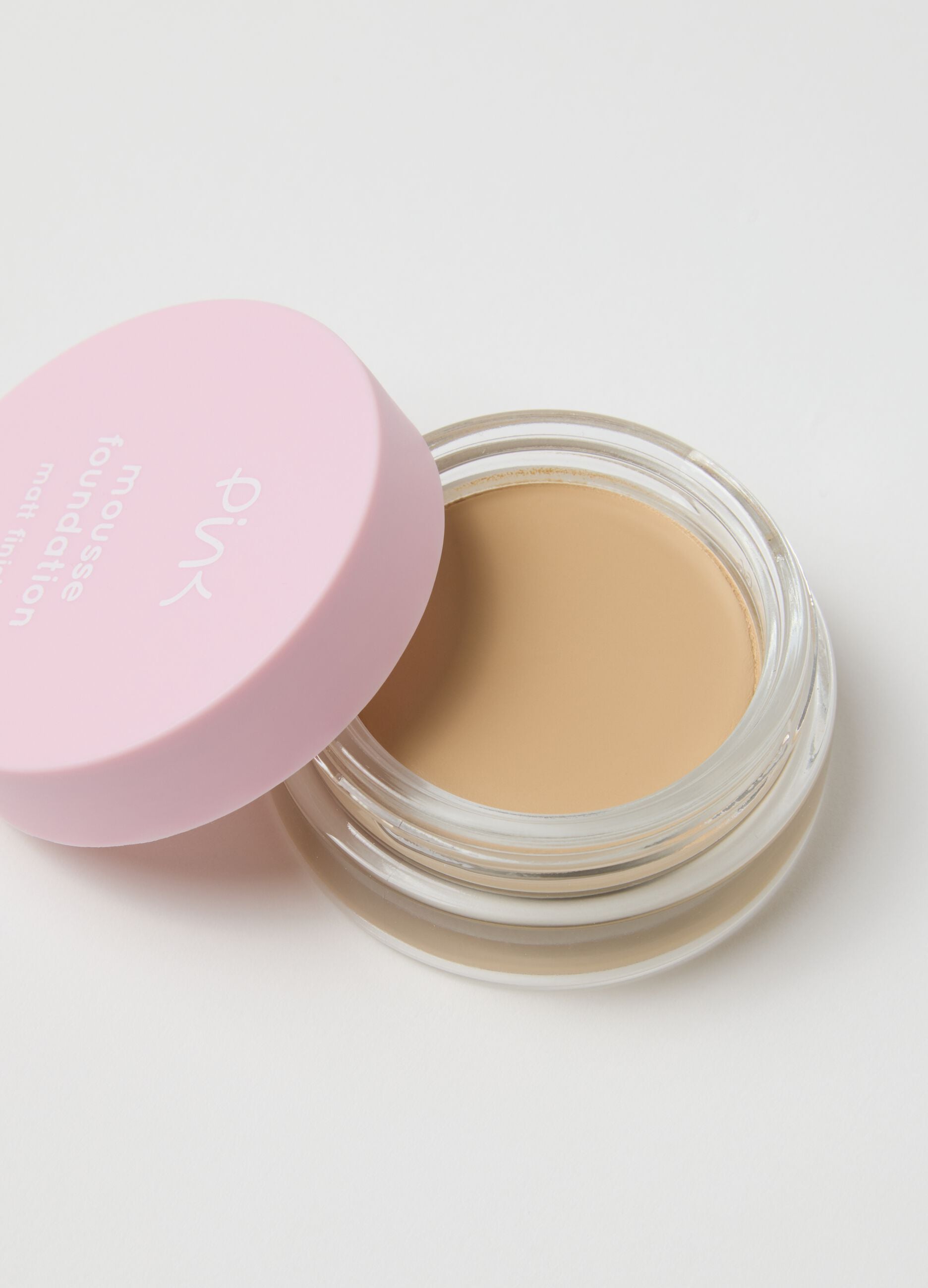Pink mousse foundation 06