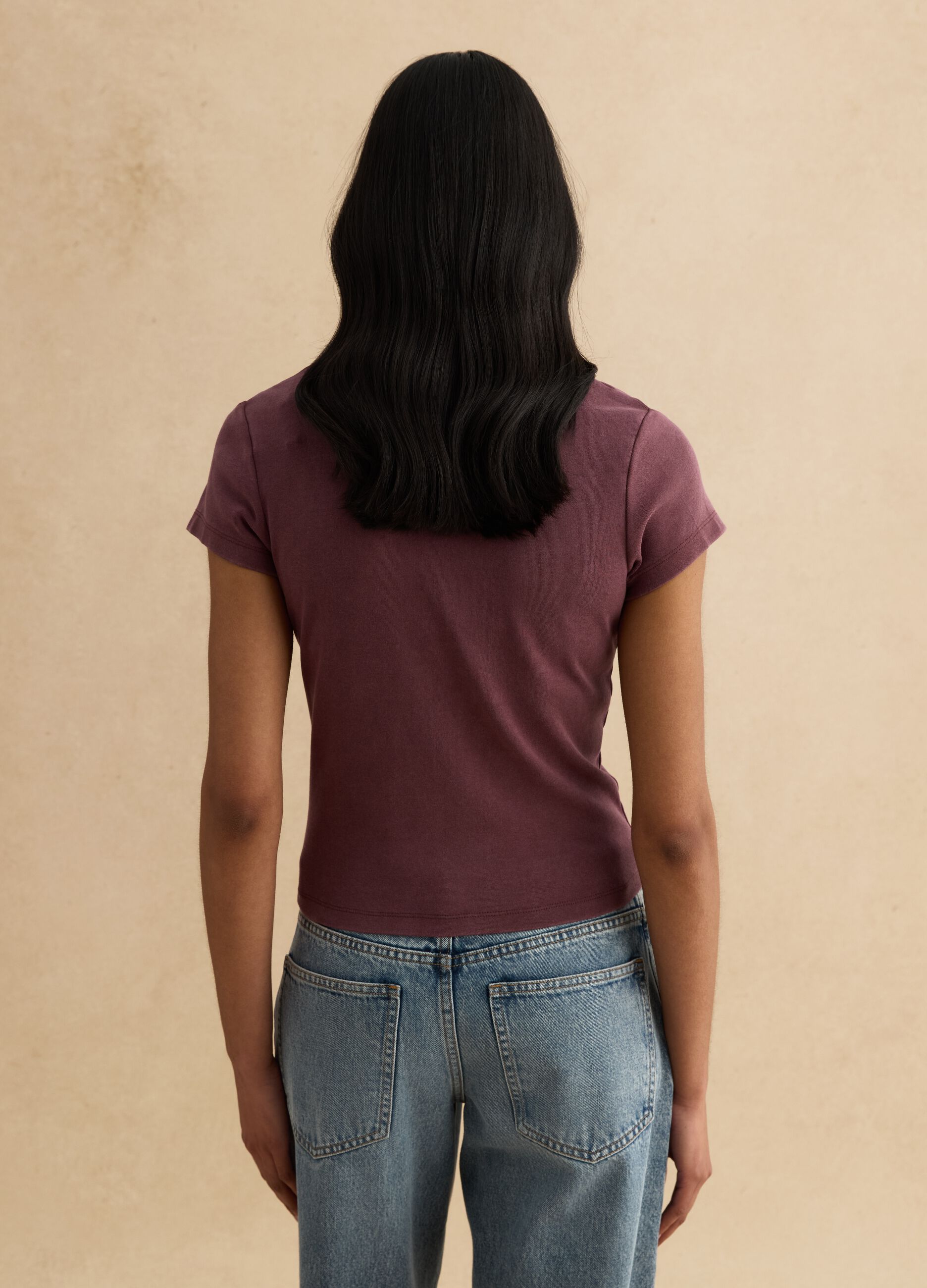 Fitted T-shirt in stretchy purple cotton