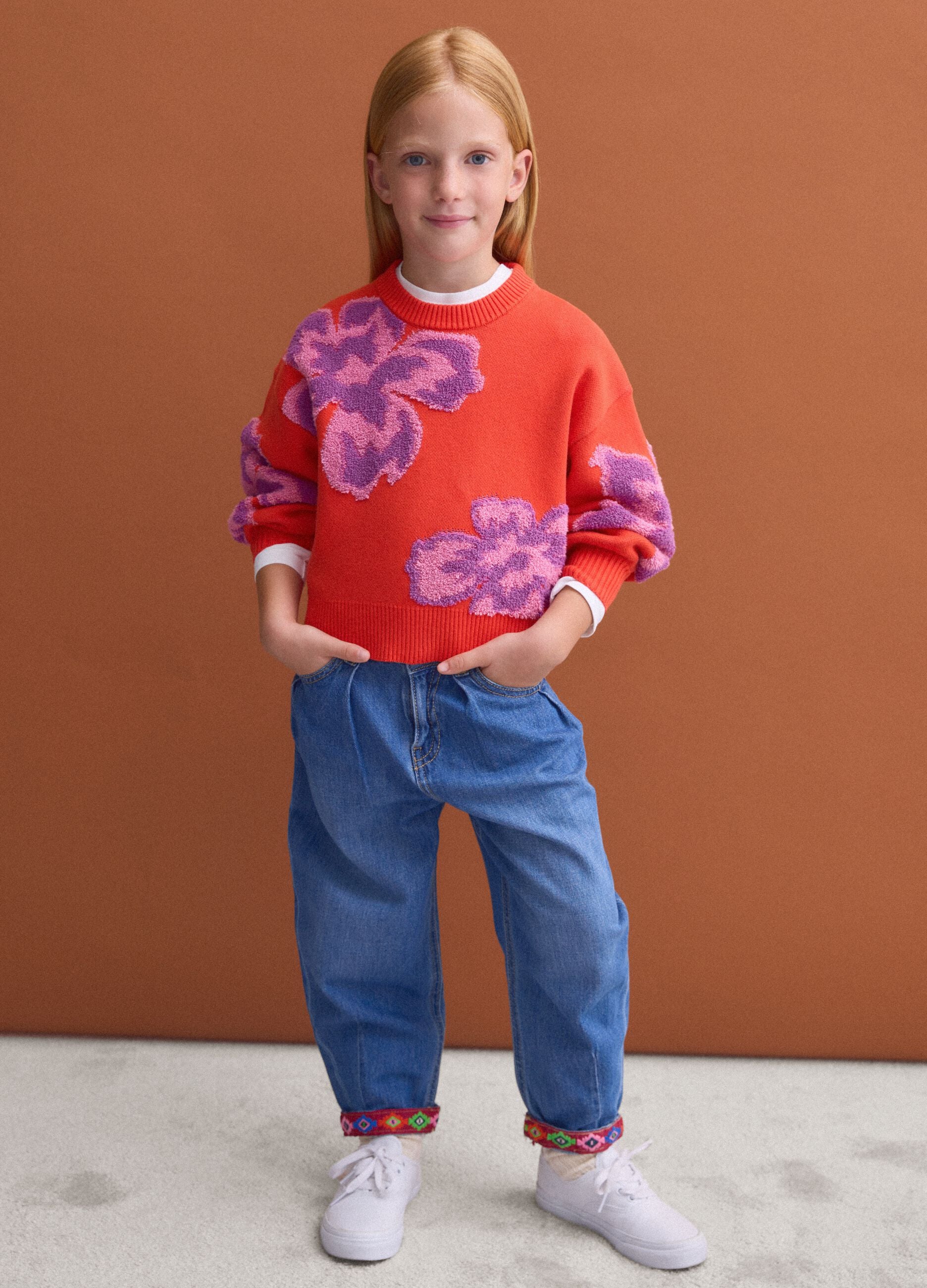 Girls&rsquo; blue baggy pure cotton jeans with embroidered turn-up hem
