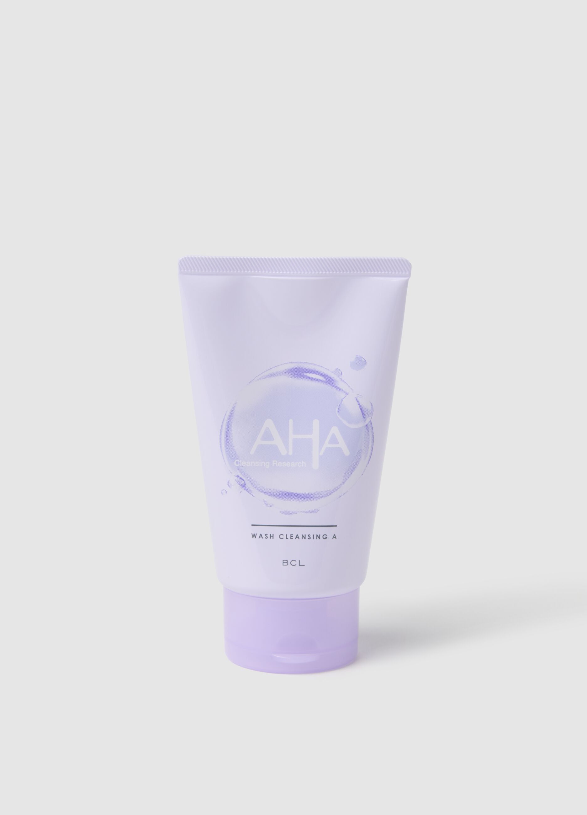 3-In-1 cleanser that combines cleansing, deep purifying and pore care.