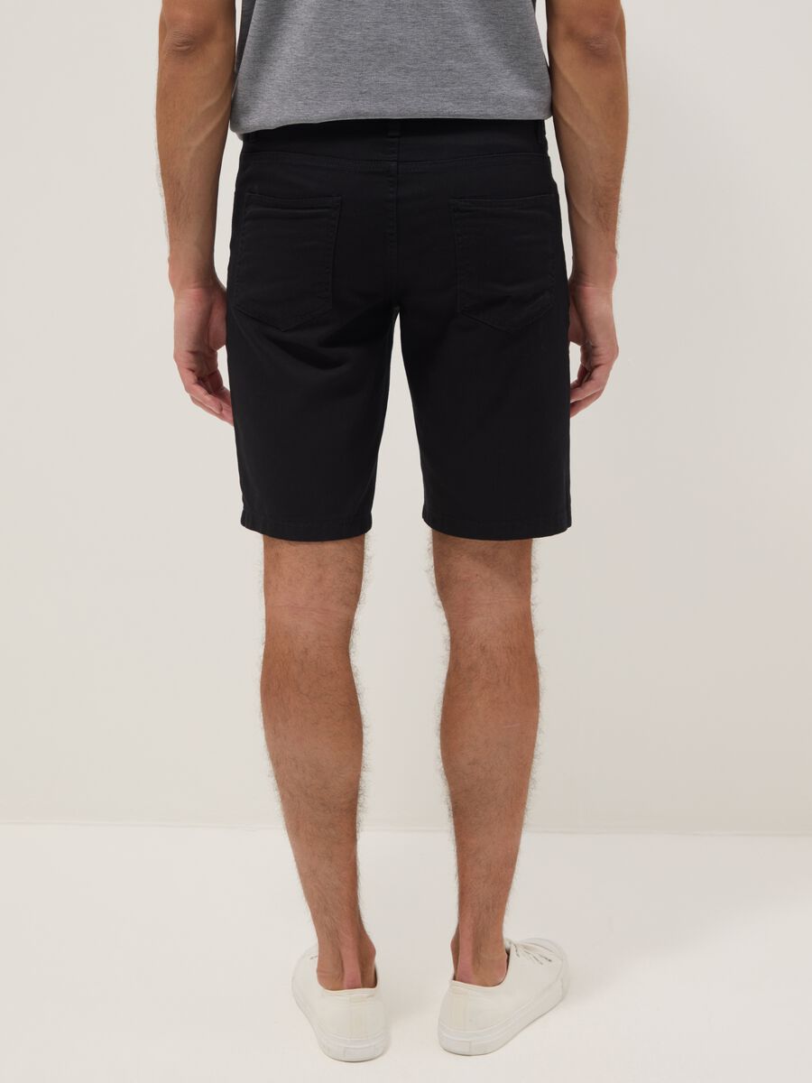Shorts neri in puro cotone regular fit_2