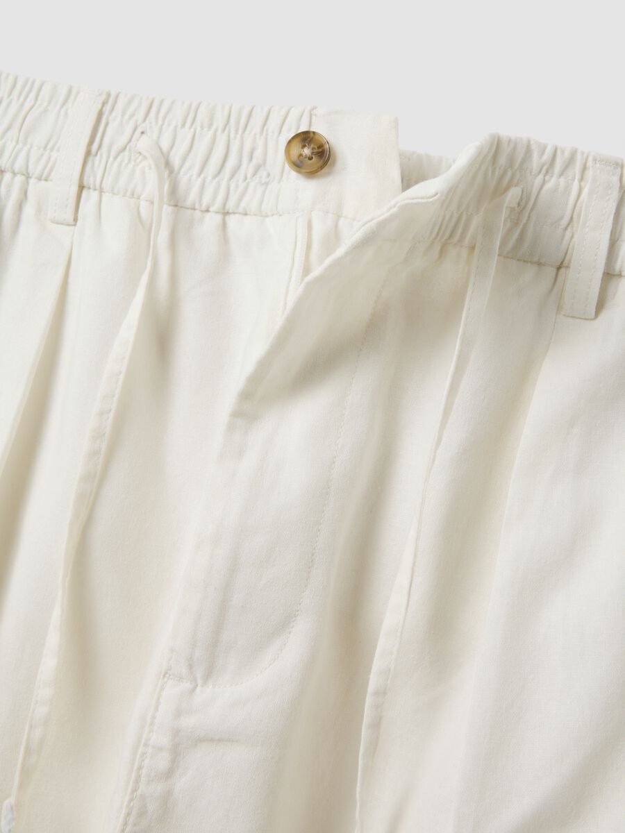 Pantaloni bianchi in misto lino e cotone con vita elasticizzata_5