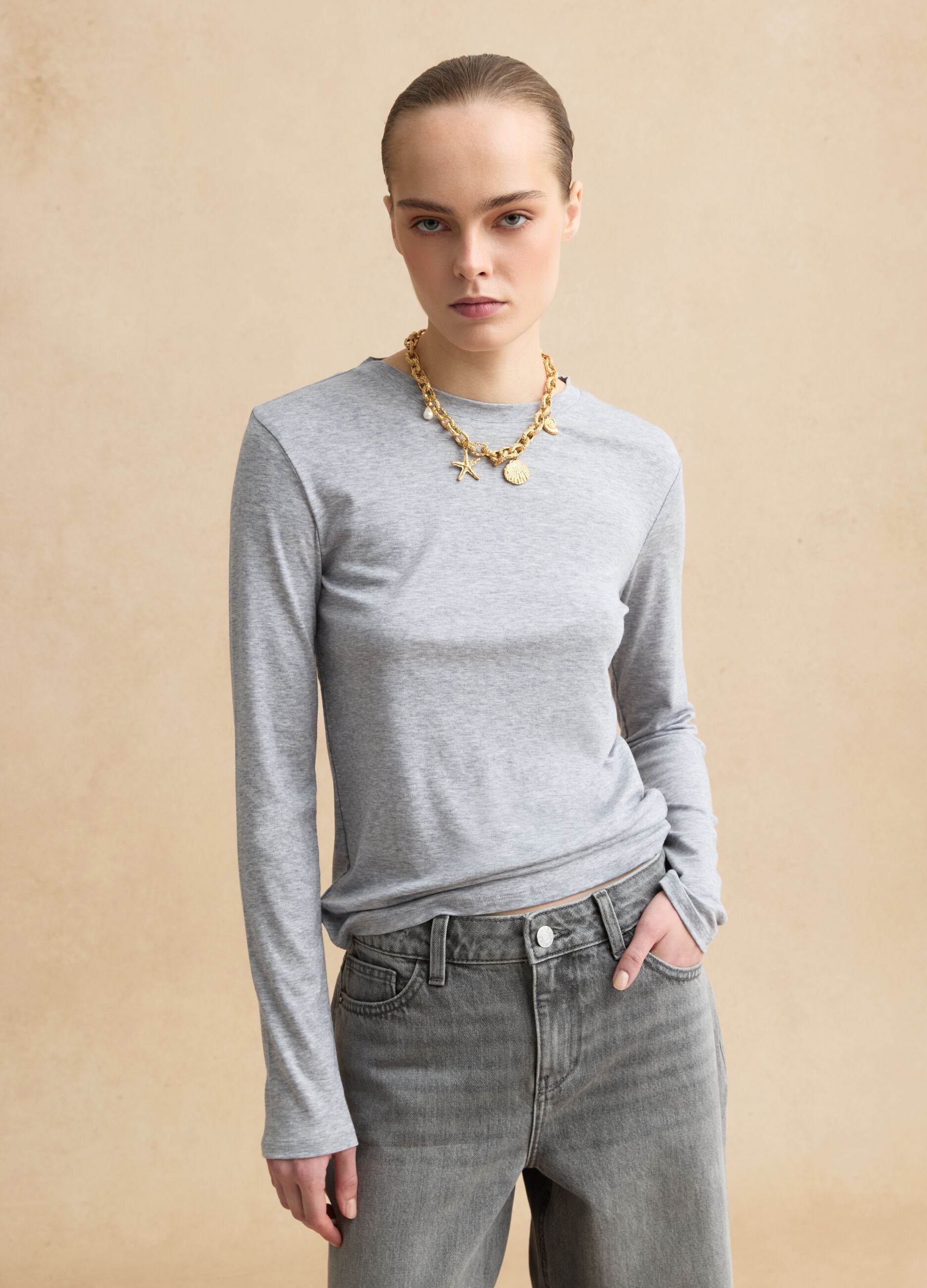 Grey crewneck long sleeve regular fit top