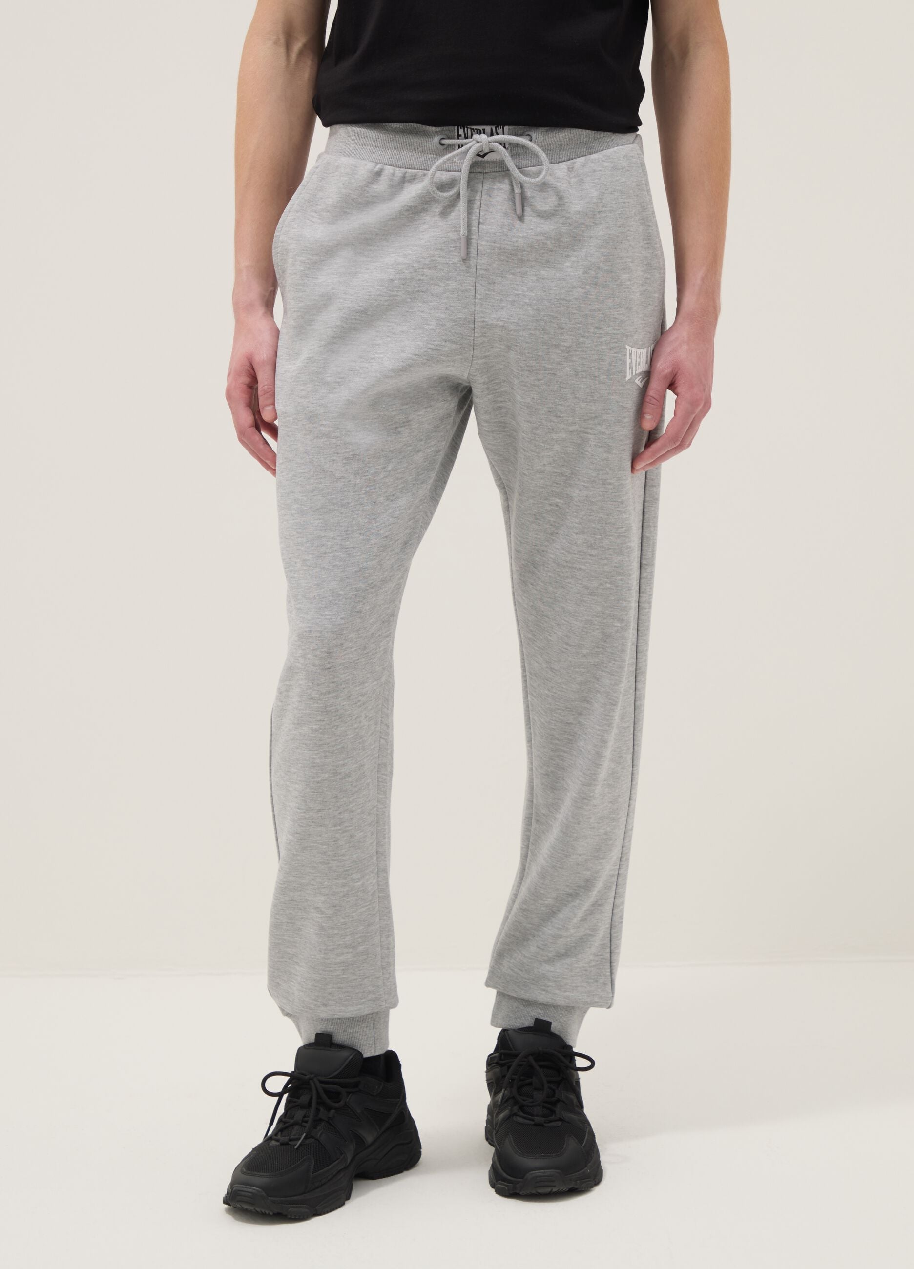 Grey cotton blend joggers regular fit with Everlast logo