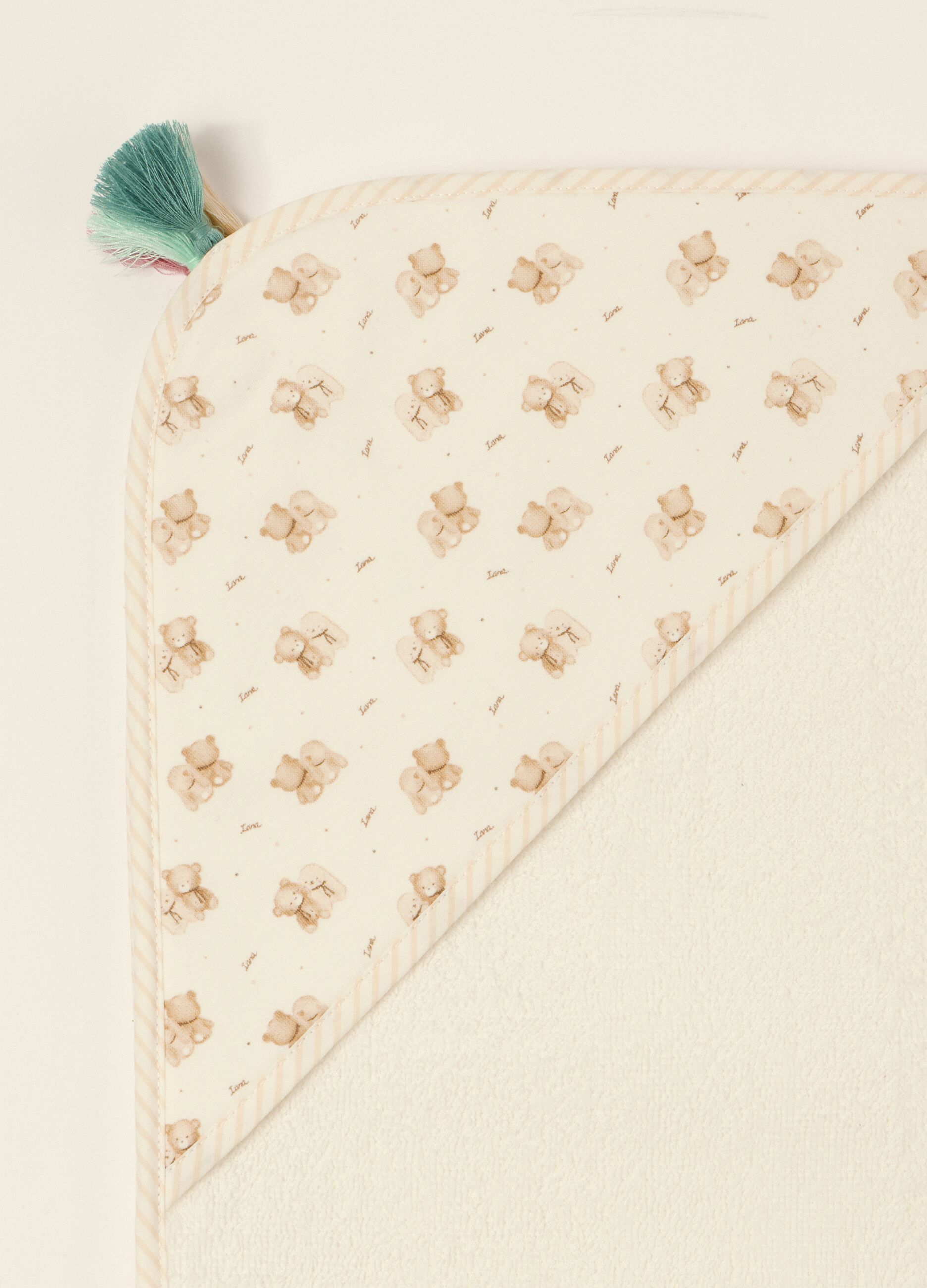 White pure cotton baby bathrobe with teddy bear pattern