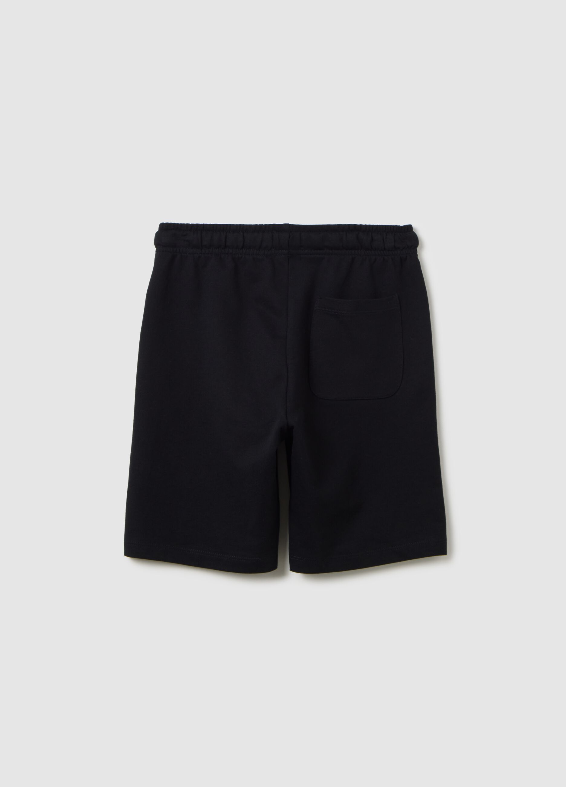Boys&rsquo; black shorts in 100% cotton with regular fit