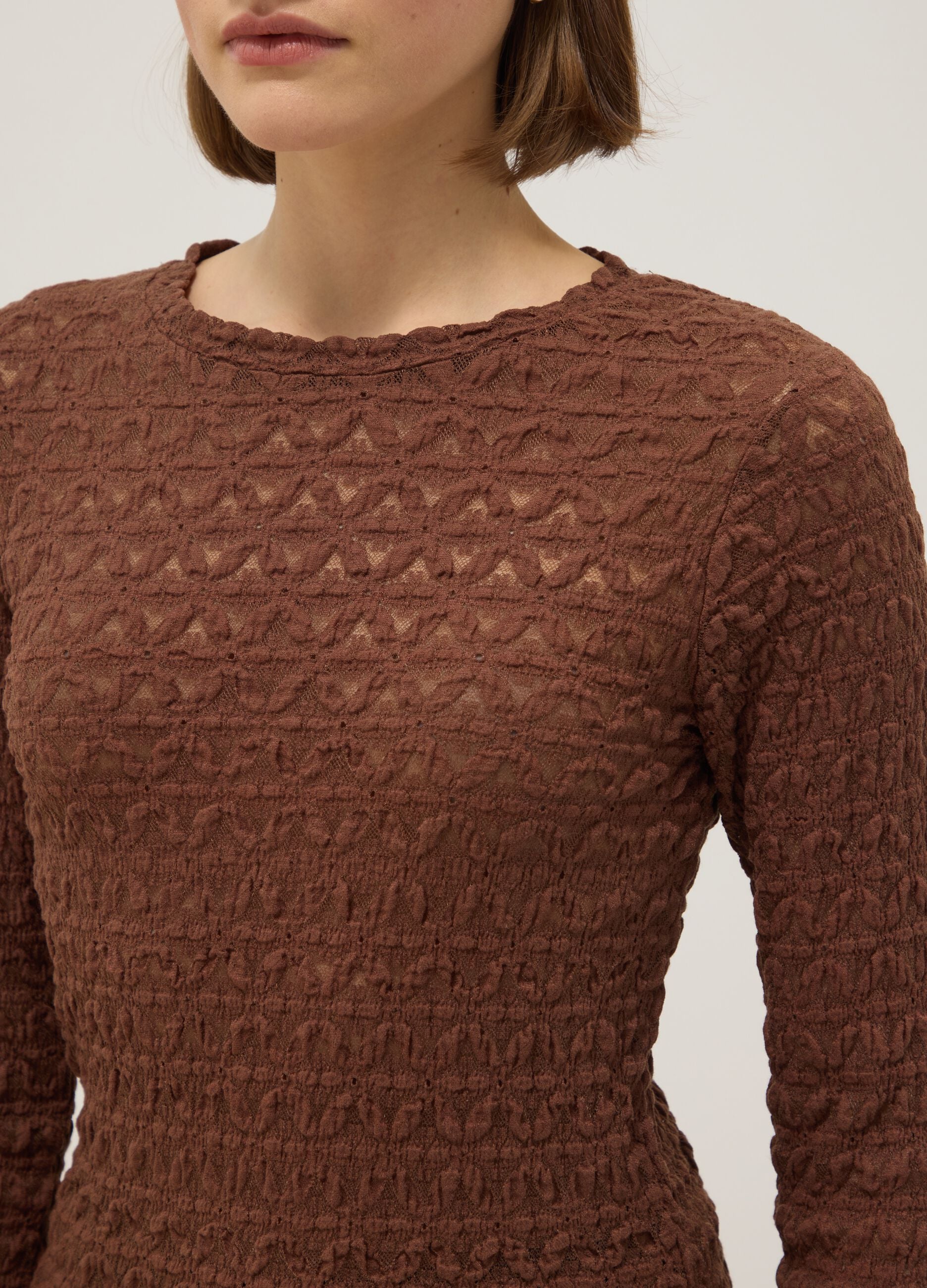Brown cotton and viscose blend sweater regular fit with knit texture