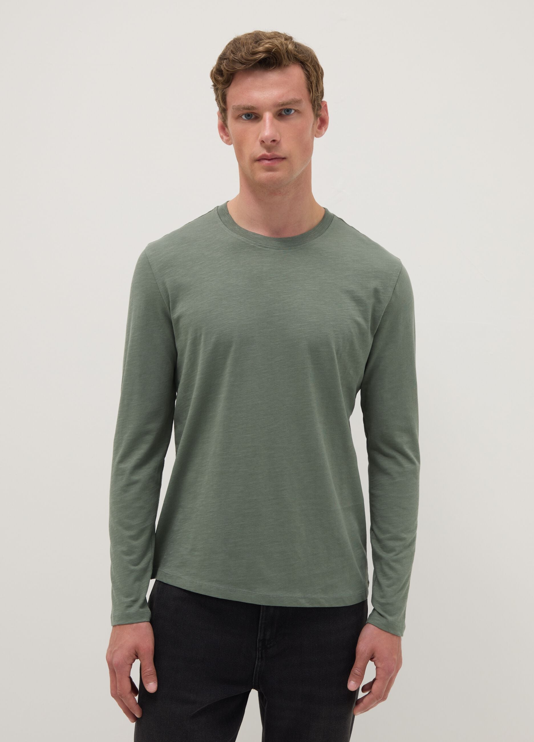 Green long-sleeved T-shirt in pure cotton with regular fit