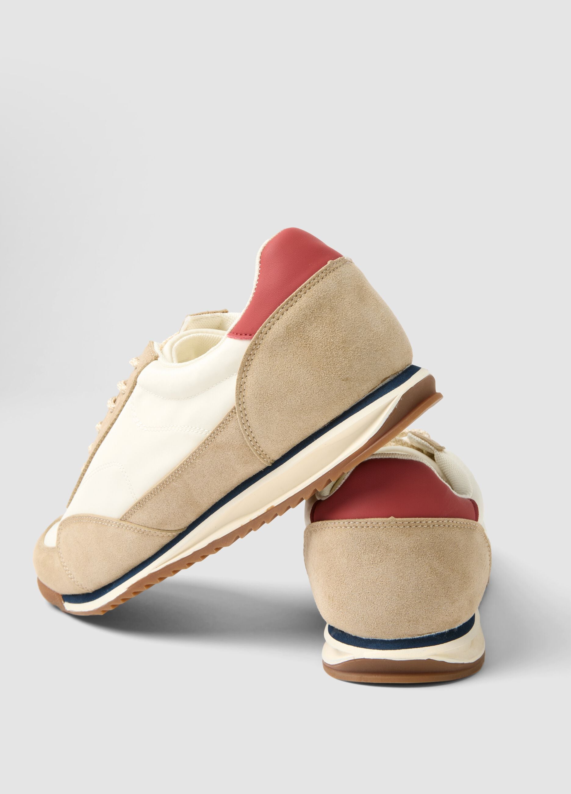 Multicolour genuine leather sneakers with lightweight sole