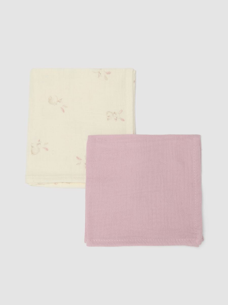 2-pack of pink and white pure cotton muslin squares for baby girls_0