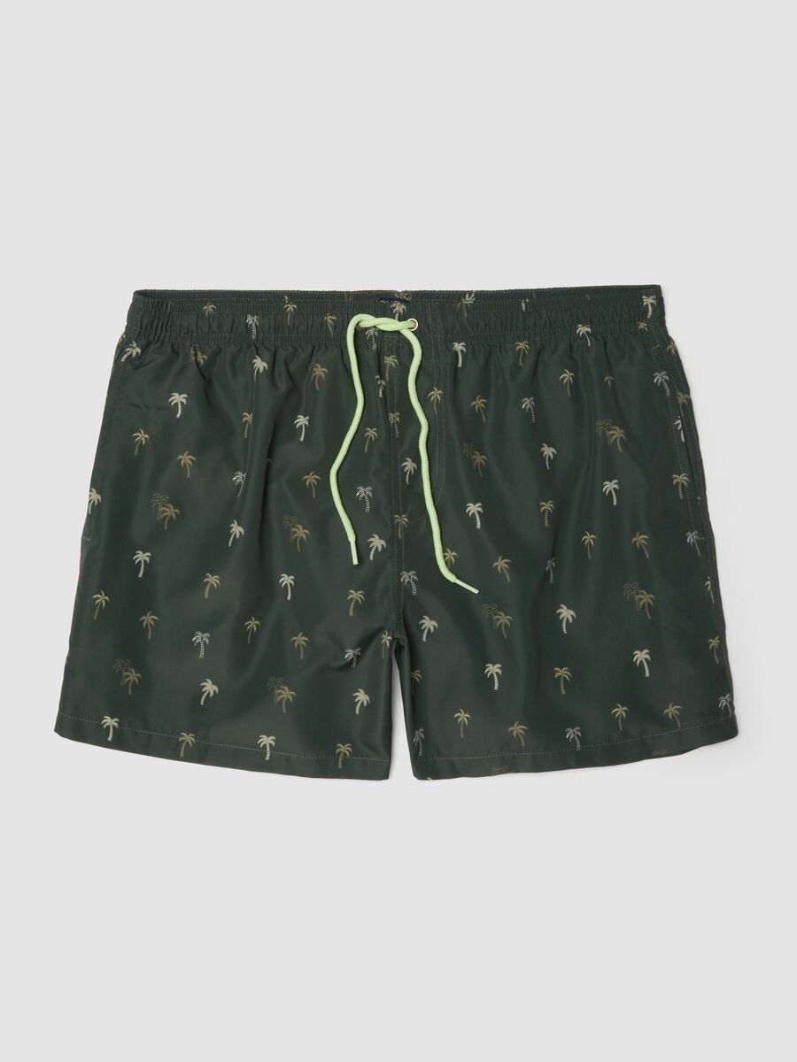 Green boxer swim shorts with palm print_4