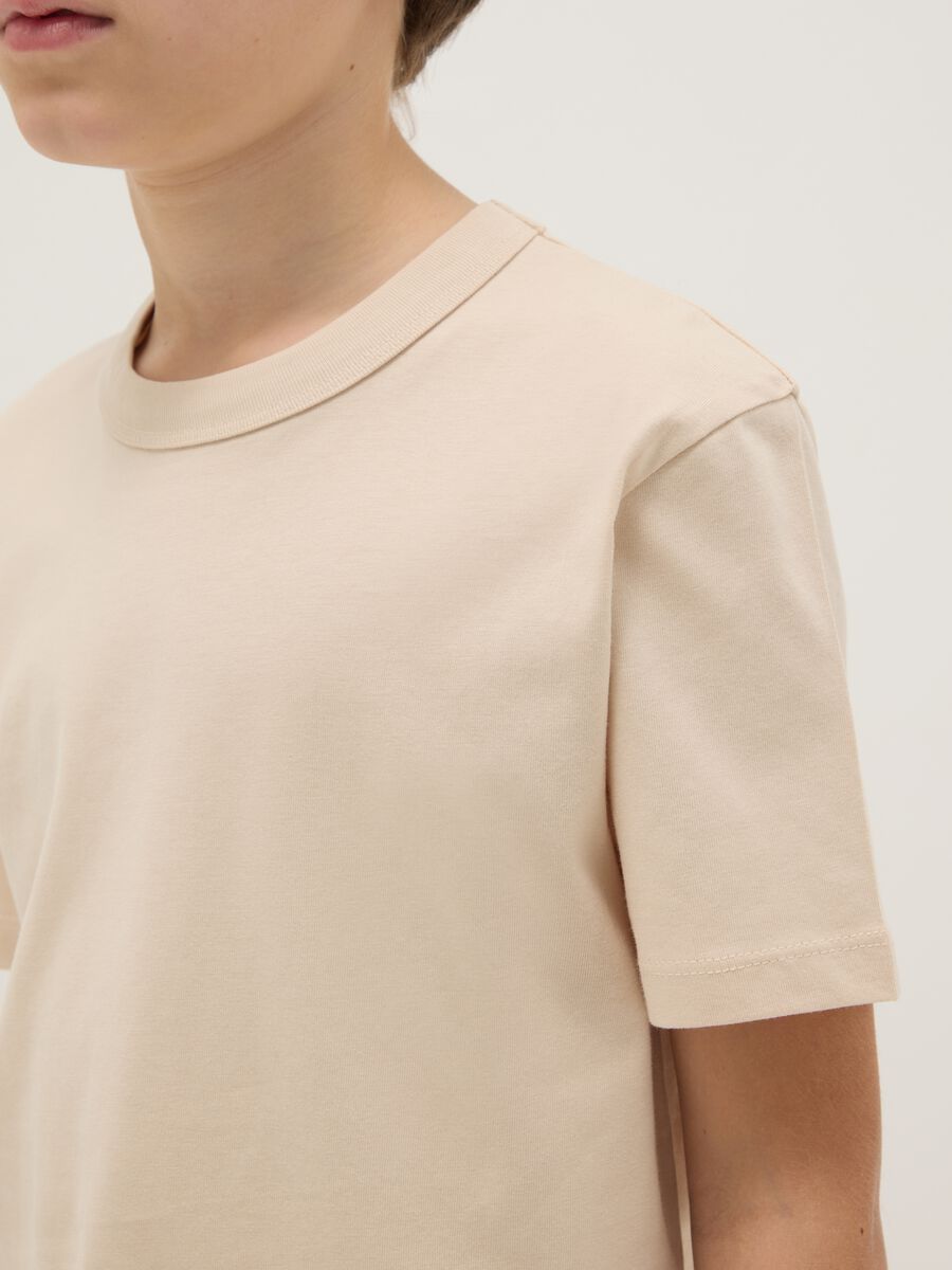 Boy's beige crew neck T-shirt in pure cotton, over fit_2