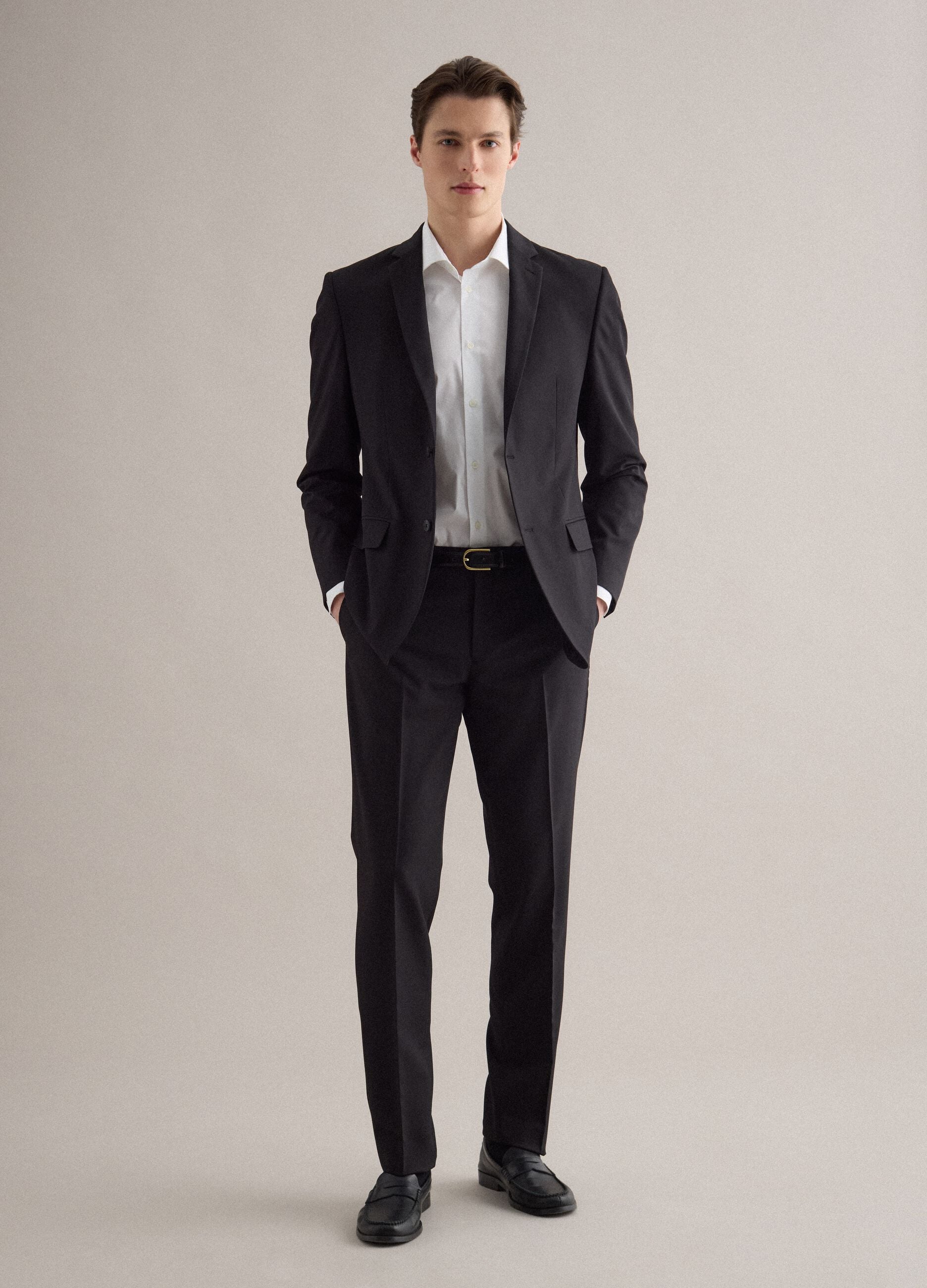 Black single-breasted slim fit blazer