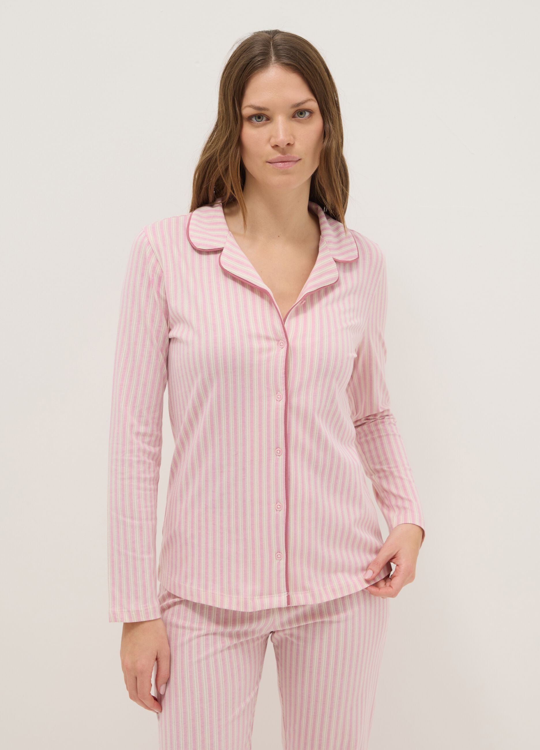 Multicolour striped pyjamas in pure cotton regular fit with V-neck