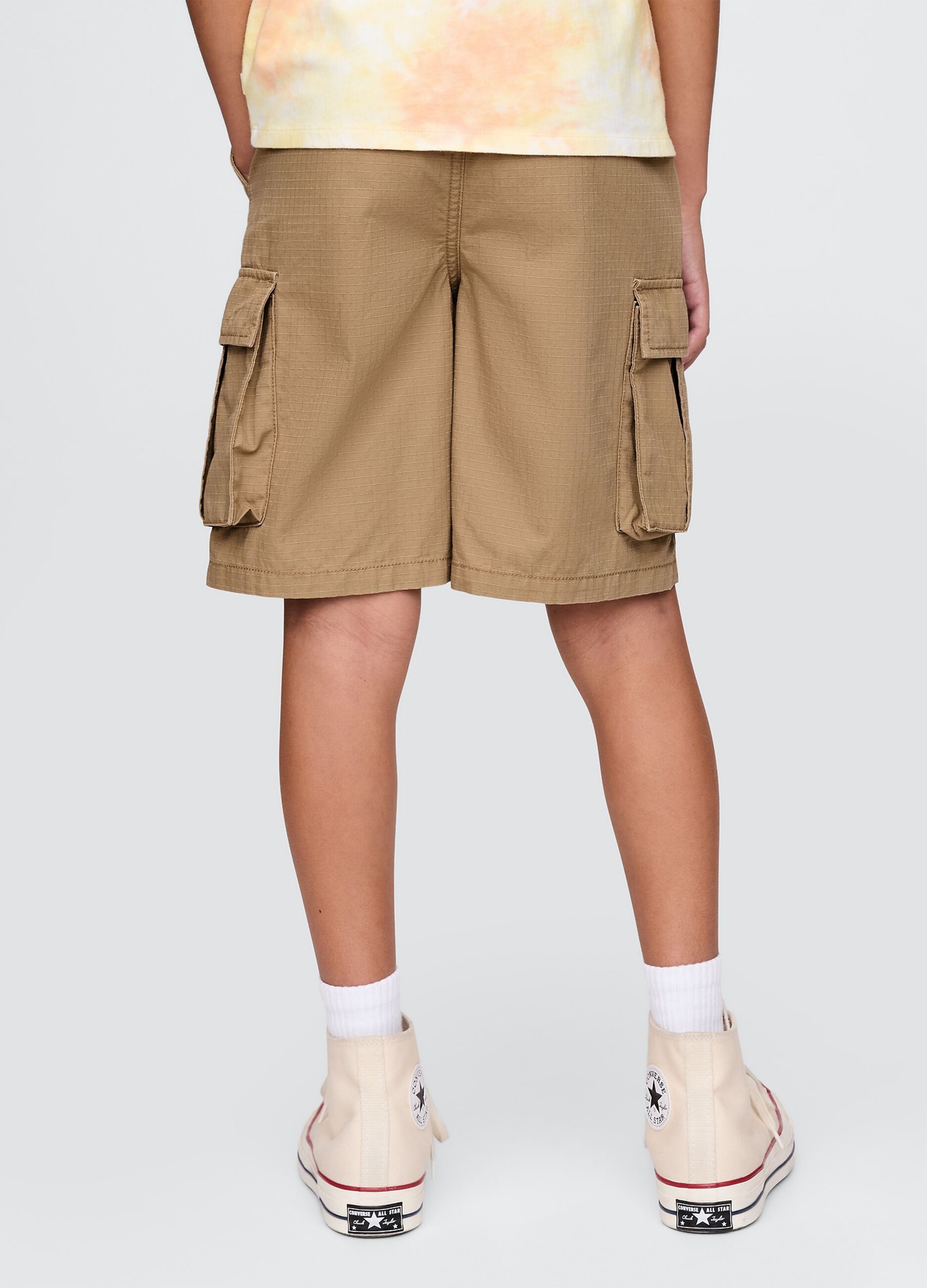 Khaki cargo Bermuda shorts