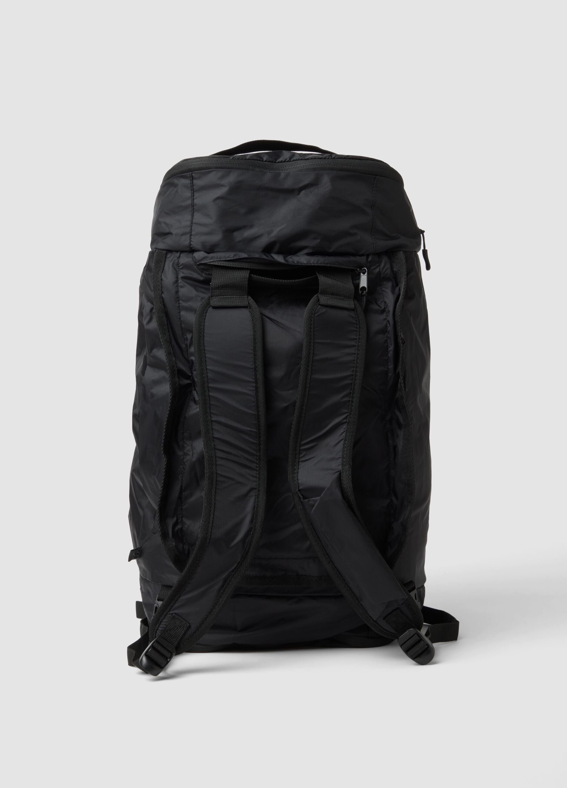 Borsone nero sportivo ripiegabile con spallacci