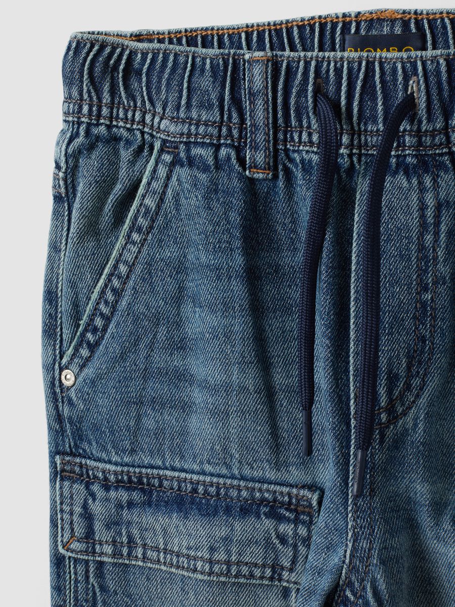 Blue denim joggers in cotton and viscose blend, relaxed fit for boys_2
