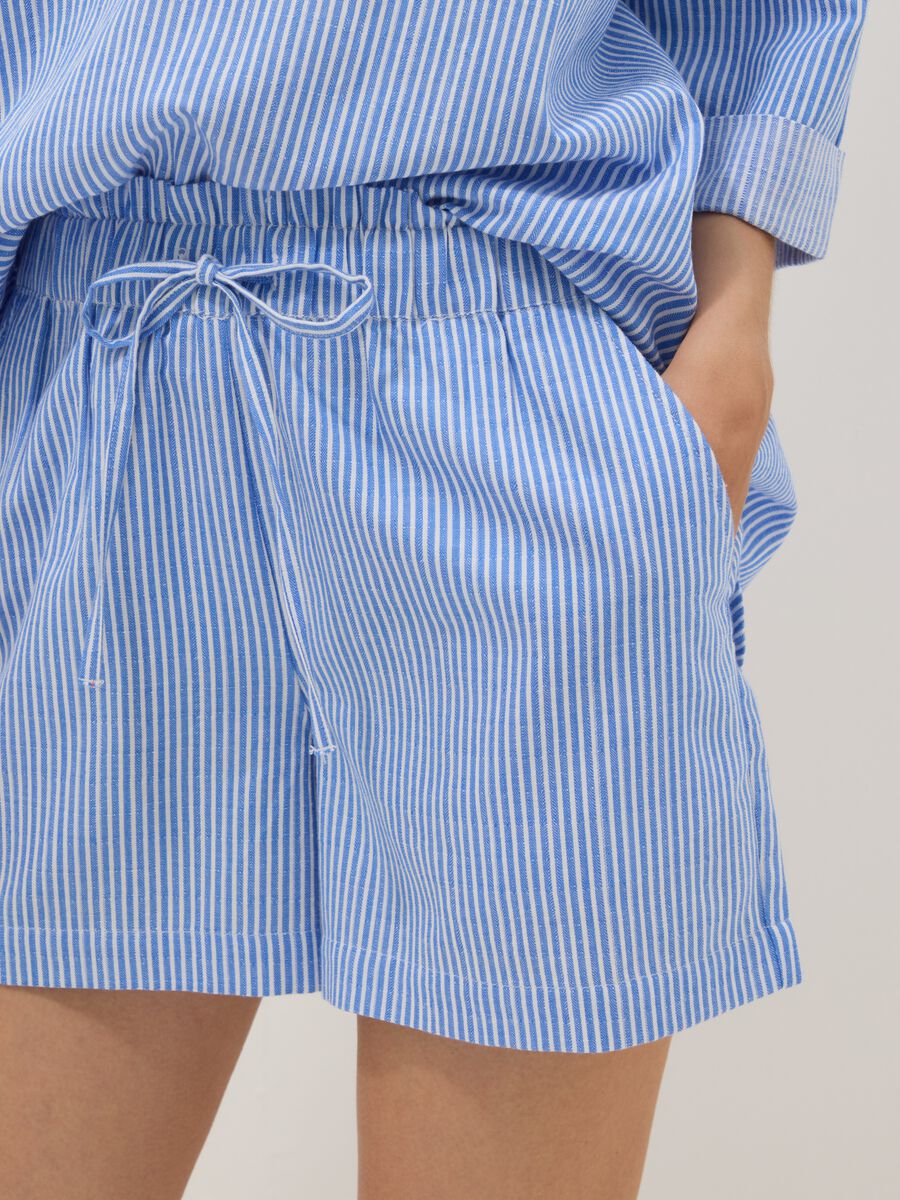 Blue striped shorts in pure cotton_3